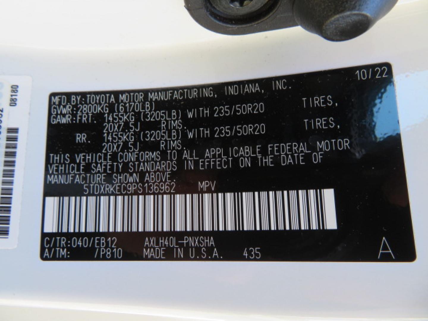 2023 White /Black Toyota Sienna XSE 7-Passenger (5TDXRKEC9PS) with an 2.5L L4 DOHC 16V HYBRID engine, CVT transmission, located at 4301 Oak Circle #19, Boca Raton, FL, 33431, (954) 561-2499, 26.388472, -80.084045 - Photo#64