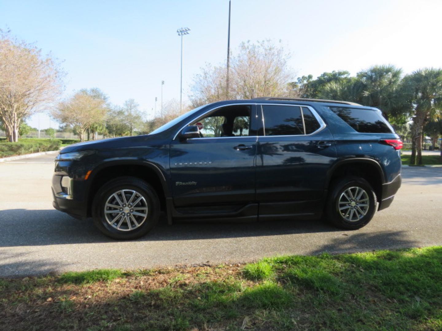 2023 Northsky Blue /Black Chevrolet Traverse LT Cloth FWD (1GNERGKWXPJ) with an 3.6L V6 DOHC 24V engine, 9A transmission, located at 4301 Oak Circle #19, Boca Raton, FL, 33431, (954) 561-2499, 26.388472, -80.084045 - ? FOR SALE: 2023 Chevy Traverse – BraunAbility Wheelchair Conversion ? Supreme Motors and Mobility Experience premium accessibility with this like-new mobility SUV featuring only 5,000 original miles! ? Vehicle Highlights: 2023 Chevrolet Traverse BraunAbility Power Side-Entry In-Floor - Photo#12