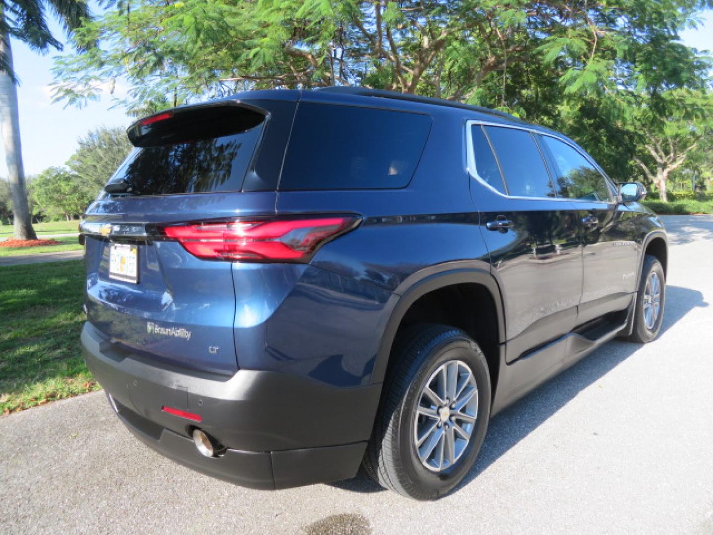 2023 Northsky Blue /Black Chevrolet Traverse LT Cloth FWD (1GNERGKWXPJ) with an 3.6L V6 DOHC 24V engine, 9A transmission, located at 4301 Oak Circle #19, Boca Raton, FL, 33431, (954) 561-2499, 26.388472, -80.084045 - ? FOR SALE: 2023 Chevy Traverse – BraunAbility Wheelchair Conversion ? Supreme Motors and Mobility Experience premium accessibility with this like-new mobility SUV featuring only 5,000 original miles! ? Vehicle Highlights: 2023 Chevrolet Traverse BraunAbility Power Side-Entry In-Floor - Photo#15