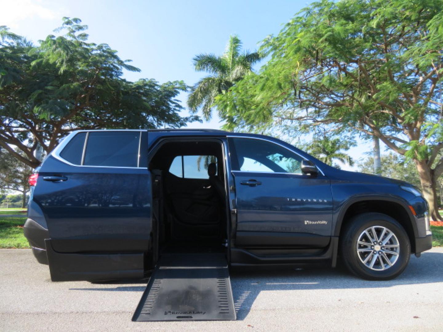2023 Northsky Blue /Black Chevrolet Traverse LT Cloth FWD (1GNERGKWXPJ) with an 3.6L V6 DOHC 24V engine, 9A transmission, located at 4301 Oak Circle #19, Boca Raton, FL, 33431, (954) 561-2499, 26.388472, -80.084045 - ? FOR SALE: 2023 Chevy Traverse – BraunAbility Wheelchair Conversion ? Supreme Motors and Mobility Experience premium accessibility with this like-new mobility SUV featuring only 5,000 original miles! ? Vehicle Highlights: 2023 Chevrolet Traverse BraunAbility Power Side-Entry In-Floor - Photo#34