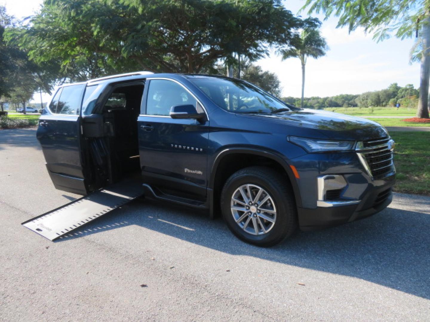 2023 Northsky Blue /Black Chevrolet Traverse LT Cloth FWD (1GNERGKWXPJ) with an 3.6L V6 DOHC 24V engine, 9A transmission, located at 4301 Oak Circle #19, Boca Raton, FL, 33431, (954) 561-2499, 26.388472, -80.084045 - ? FOR SALE: 2023 Chevy Traverse – BraunAbility Wheelchair Conversion ? Supreme Motors and Mobility Experience premium accessibility with this like-new mobility SUV featuring only 5,000 original miles! ? Vehicle Highlights: 2023 Chevrolet Traverse BraunAbility Power Side-Entry In-Floor - Photo#36