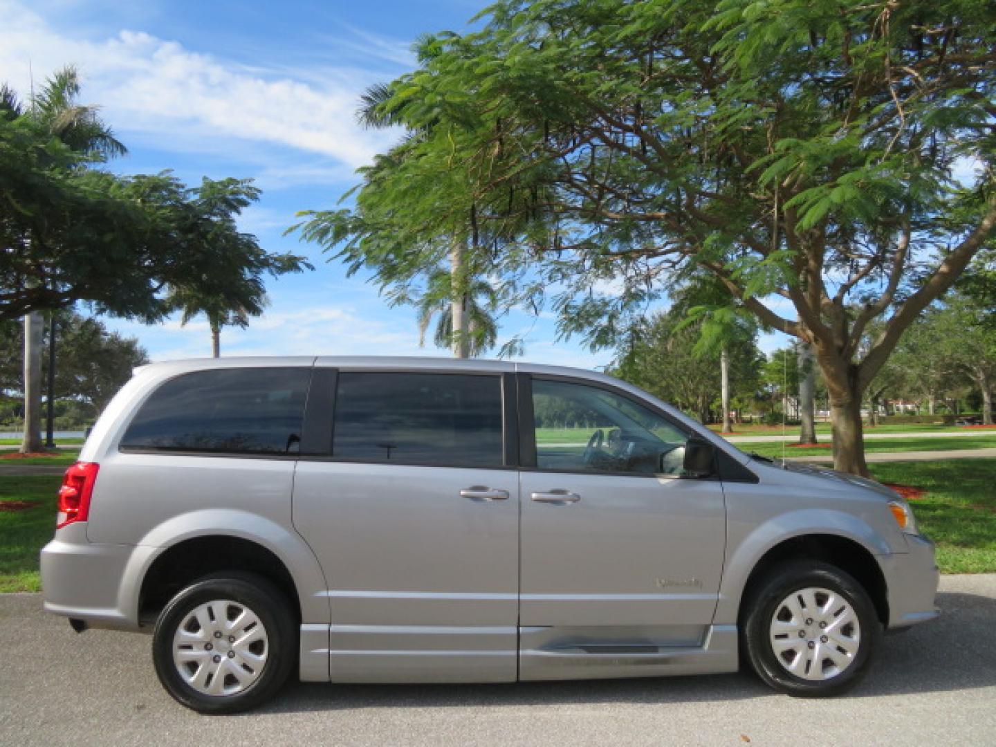 2018 Silver /Black Dodge Grand Caravan SE Plus (2C7WDGBG1JR) with an 3.6L V6 DOHC 24V engine, 6A transmission, located at 4301 Oak Circle #19, Boca Raton, FL, 33431, (954) 561-2499, 26.388472, -80.084045 - ? Supreme Motors and Mobility ? 2018 Dodge Grand Caravan SE – BraunAbility Entervan Conversion Upgrade your independence with this beautifully equipped 2018 Dodge Grand Caravan SE, featuring a BraunAbility Entervan Power Side-Entry Foldout Ramp Conversion. This van has been fully serviced, inc - Photo#5