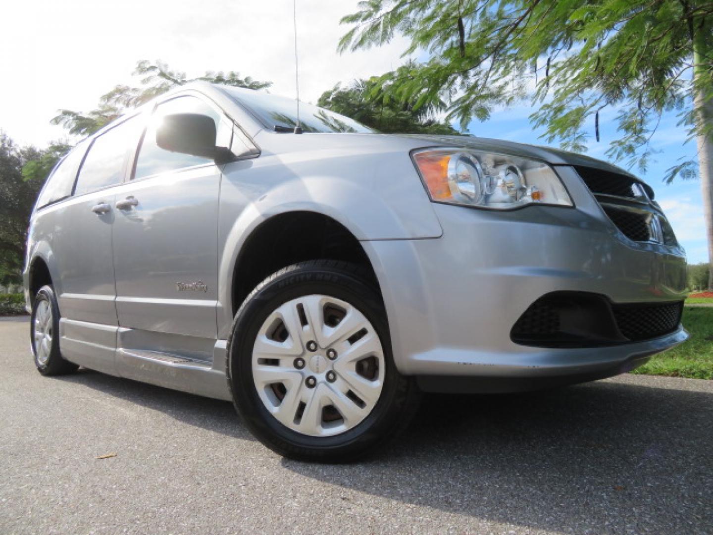 2018 Silver /Black Dodge Grand Caravan SE Plus (2C7WDGBG1JR) with an 3.6L V6 DOHC 24V engine, 6A transmission, located at 4301 Oak Circle #19, Boca Raton, FL, 33431, (954) 561-2499, 26.388472, -80.084045 - ? Supreme Motors and Mobility ? 2018 Dodge Grand Caravan SE – BraunAbility Entervan Conversion Upgrade your independence with this beautifully equipped 2018 Dodge Grand Caravan SE, featuring a BraunAbility Entervan Power Side-Entry Foldout Ramp Conversion. This van has been fully serviced, inc - Photo#3
