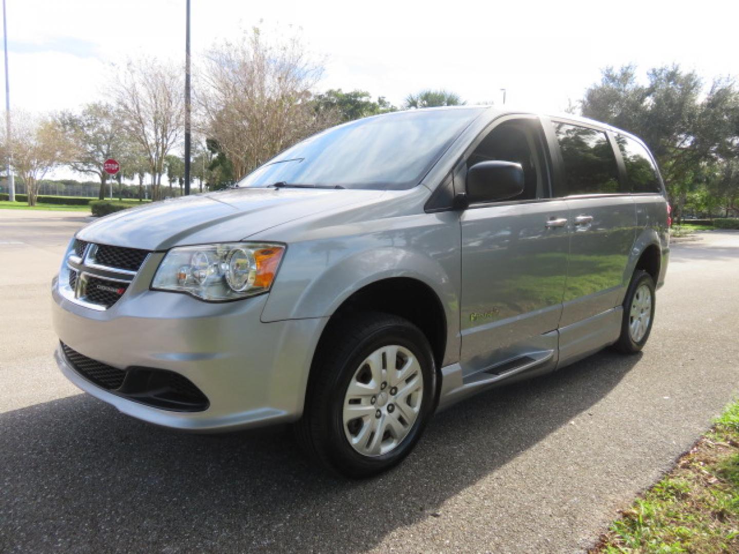 2018 Silver /Black Dodge Grand Caravan SE Plus (2C7WDGBG1JR) with an 3.6L V6 DOHC 24V engine, 6A transmission, located at 4301 Oak Circle #19, Boca Raton, FL, 33431, (954) 561-2499, 26.388472, -80.084045 - ? Supreme Motors and Mobility ? 2018 Dodge Grand Caravan SE – BraunAbility Entervan Conversion Upgrade your independence with this beautifully equipped 2018 Dodge Grand Caravan SE, featuring a BraunAbility Entervan Power Side-Entry Foldout Ramp Conversion. This van has been fully serviced, inc - Photo#10