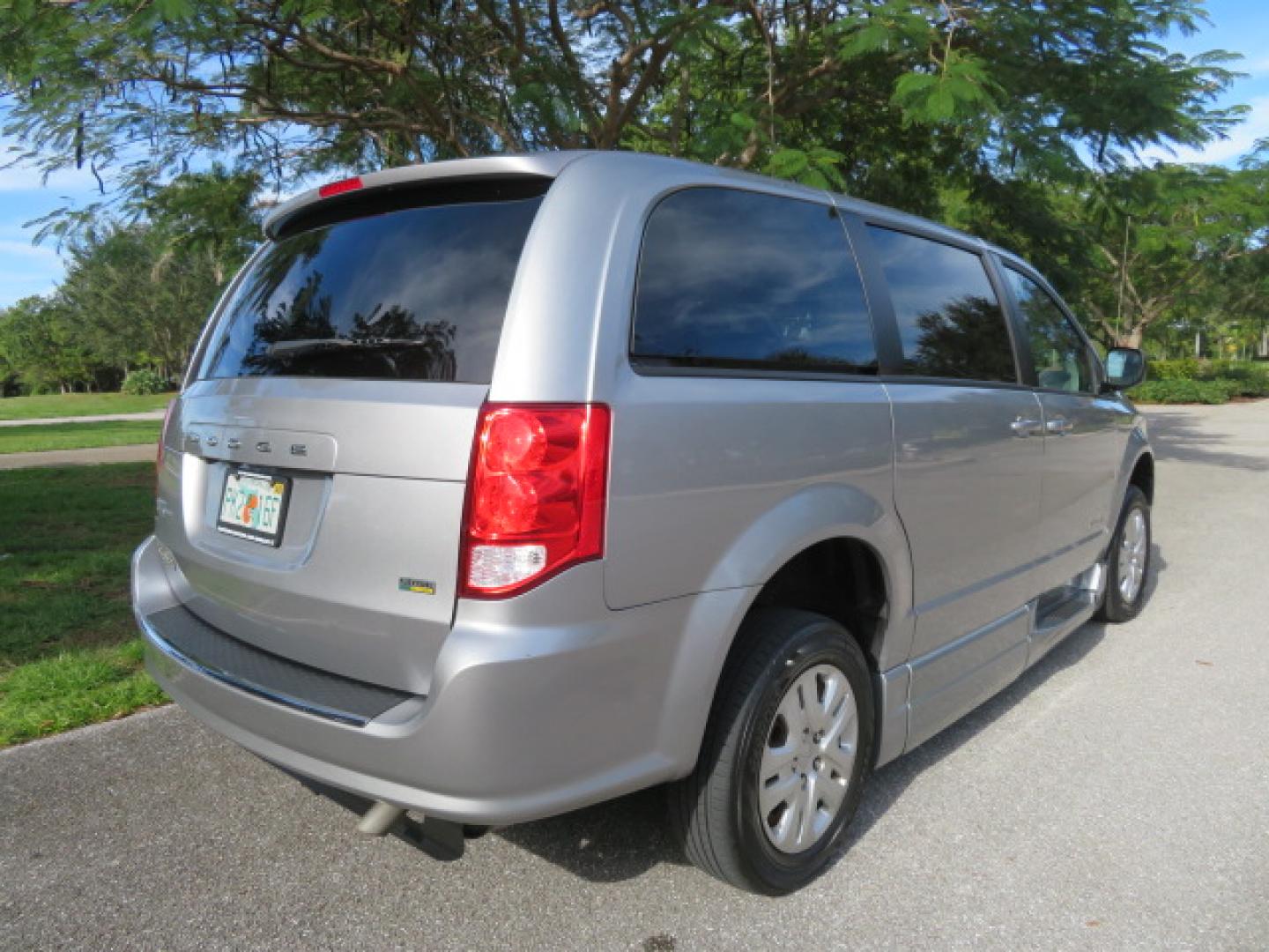 2018 Silver /Black Dodge Grand Caravan SE Plus (2C7WDGBG1JR) with an 3.6L V6 DOHC 24V engine, 6A transmission, located at 4301 Oak Circle #19, Boca Raton, FL, 33431, (954) 561-2499, 26.388472, -80.084045 - ? Supreme Motors and Mobility ? 2018 Dodge Grand Caravan SE – BraunAbility Entervan Conversion Upgrade your independence with this beautifully equipped 2018 Dodge Grand Caravan SE, featuring a BraunAbility Entervan Power Side-Entry Foldout Ramp Conversion. This van has been fully serviced, inc - Photo#14