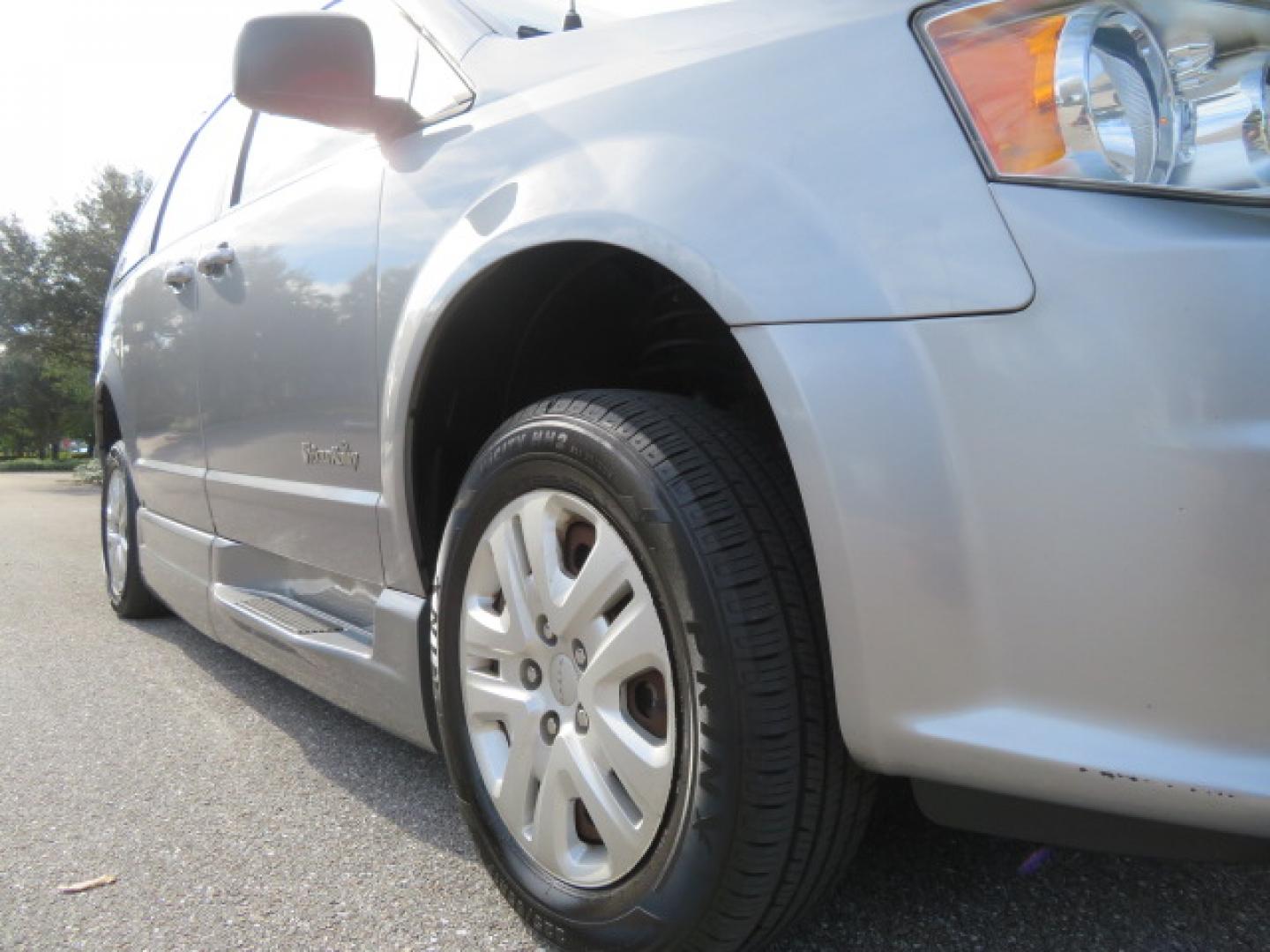 2018 Silver /Black Dodge Grand Caravan SE Plus (2C7WDGBG1JR) with an 3.6L V6 DOHC 24V engine, 6A transmission, located at 4301 Oak Circle #19, Boca Raton, FL, 33431, (954) 561-2499, 26.388472, -80.084045 - ? Supreme Motors and Mobility ? 2018 Dodge Grand Caravan SE – BraunAbility Entervan Conversion Upgrade your independence with this beautifully equipped 2018 Dodge Grand Caravan SE, featuring a BraunAbility Entervan Power Side-Entry Foldout Ramp Conversion. This van has been fully serviced, inc - Photo#26