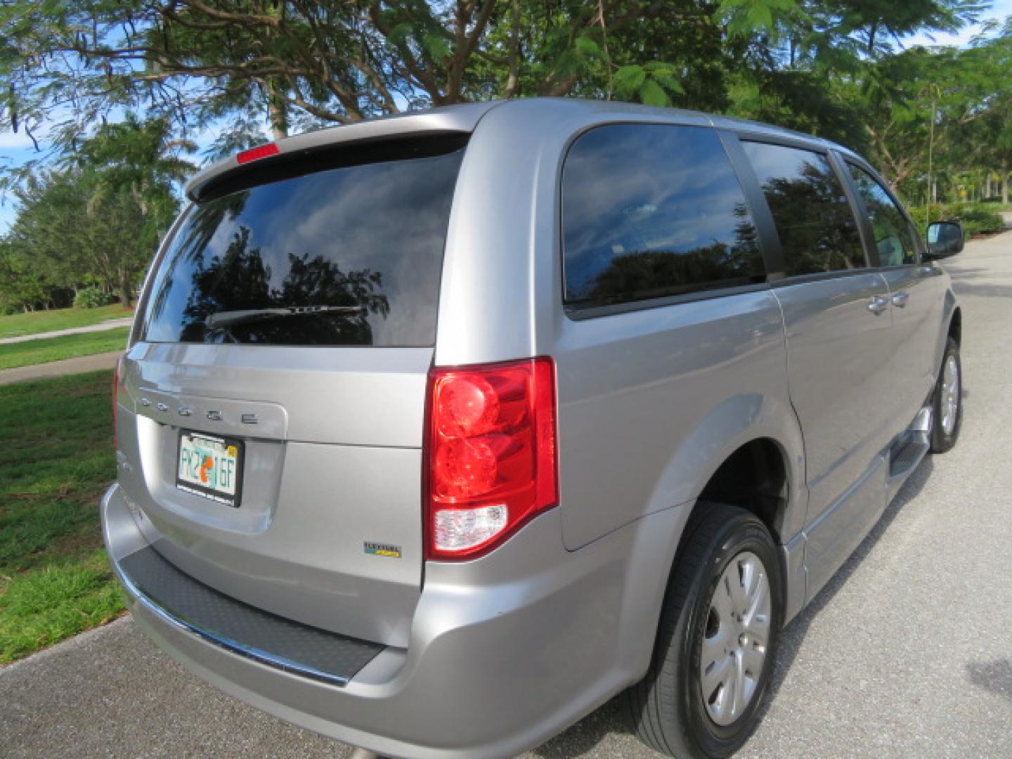2018 Silver /Black Dodge Grand Caravan SE Plus (2C7WDGBG1JR) with an 3.6L V6 DOHC 24V engine, 6A transmission, located at 4301 Oak Circle #19, Boca Raton, FL, 33431, (954) 561-2499, 26.388472, -80.084045 - ? Supreme Motors and Mobility ? 2018 Dodge Grand Caravan SE – BraunAbility Entervan Conversion Upgrade your independence with this beautifully equipped 2018 Dodge Grand Caravan SE, featuring a BraunAbility Entervan Power Side-Entry Foldout Ramp Conversion. This van has been fully serviced, inc - Photo#28