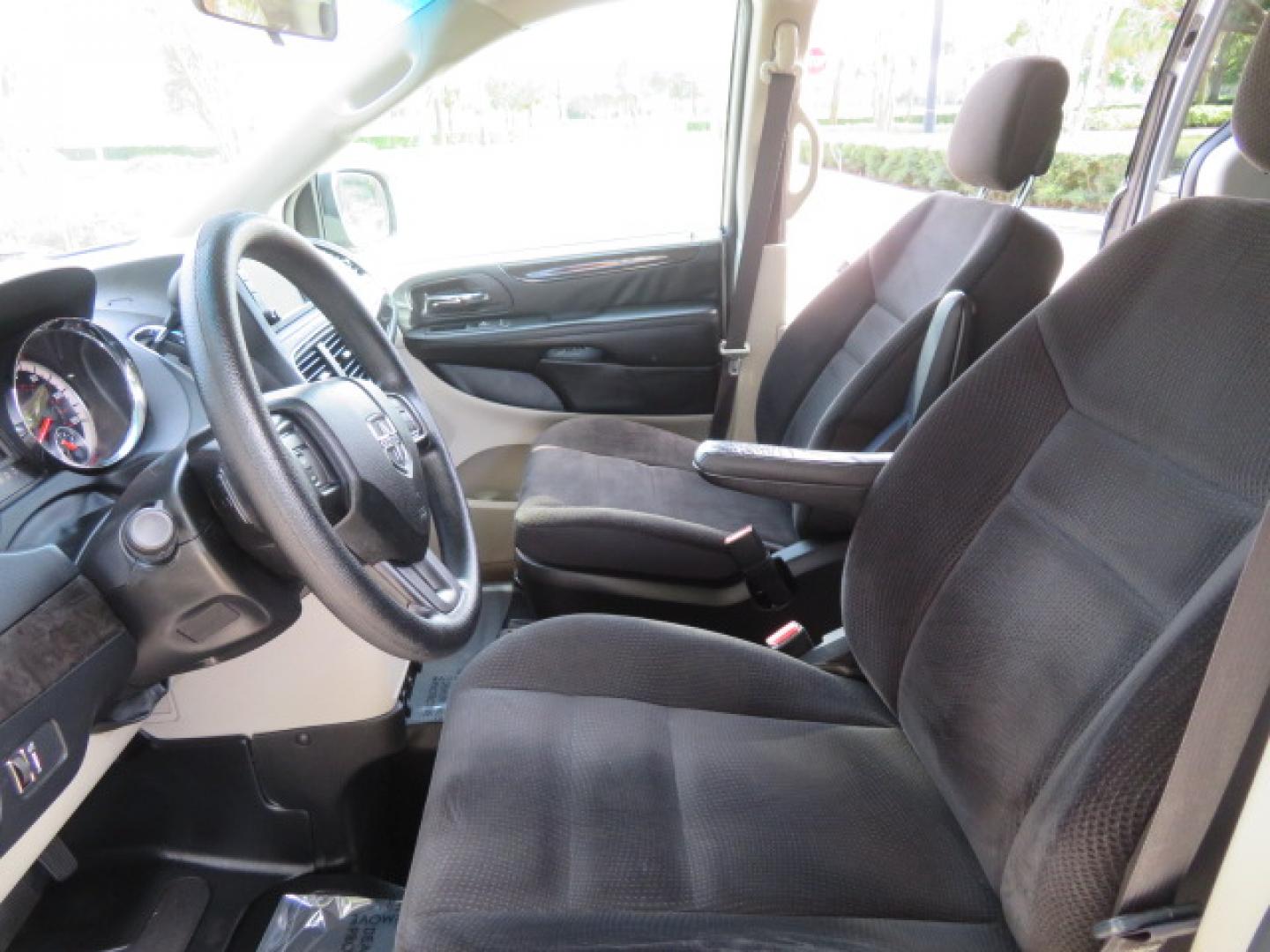 2018 Silver /Black Dodge Grand Caravan SE Plus (2C7WDGBG1JR) with an 3.6L V6 DOHC 24V engine, 6A transmission, located at 4301 Oak Circle #19, Boca Raton, FL, 33431, (954) 561-2499, 26.388472, -80.084045 - ? Supreme Motors and Mobility ? 2018 Dodge Grand Caravan SE – BraunAbility Entervan Conversion Upgrade your independence with this beautifully equipped 2018 Dodge Grand Caravan SE, featuring a BraunAbility Entervan Power Side-Entry Foldout Ramp Conversion. This van has been fully serviced, inc - Photo#62