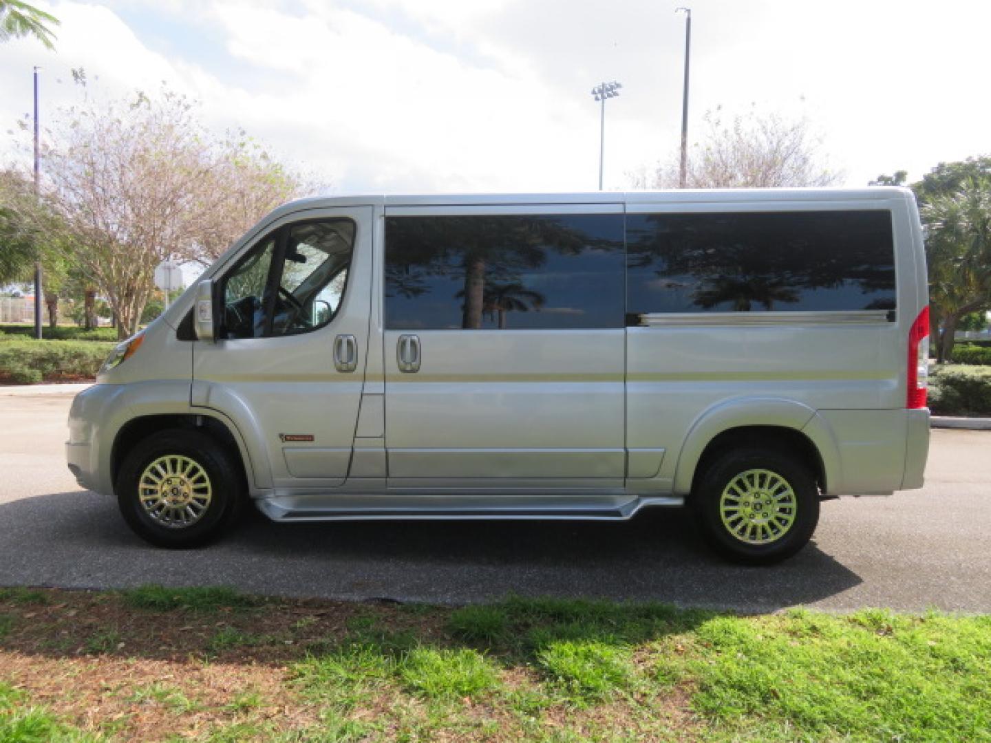2022 Silver /Greay RAM Promaster 1500 Low Roof 136-in. WB (3C6LRVAG2NE) with an 3.6L V6 engine, 6A transmission, located at 4301 Oak Circle #19, Boca Raton, FL, 33431, (954) 561-2499, 26.388472, -80.084045 - You are looking at a Gorgeous 2022 Ram Promaster Tempest X Handicap Wheelchair Conversion Van with 12K Original Miles, Lowered Floor, Dual Side Entry Doors, Brand New 2025 750lb Braunability Wheelchair Lift, 4 Passenger Rear Power Bench Seat/Bed, Rear Sunroof, Tie Down Pods, Extra Belt, Heated Front - Photo#15