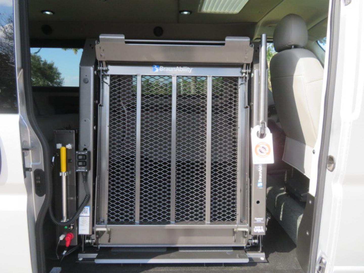 2022 Silver /Greay RAM Promaster 1500 Low Roof 136-in. WB (3C6LRVAG2NE) with an 3.6L V6 engine, 6A transmission, located at 4301 Oak Circle #19, Boca Raton, FL, 33431, (954) 561-2499, 26.388472, -80.084045 - You are looking at a Gorgeous 2022 Ram Promaster Tempest X Handicap Wheelchair Conversion Van with 12K Original Miles, Lowered Floor, Dual Side Entry Doors, Brand New 2025 750lb Braunability Wheelchair Lift, 4 Passenger Rear Power Bench Seat/Bed, Rear Sunroof, Tie Down Pods, Extra Belt, Heated Front - Photo#40