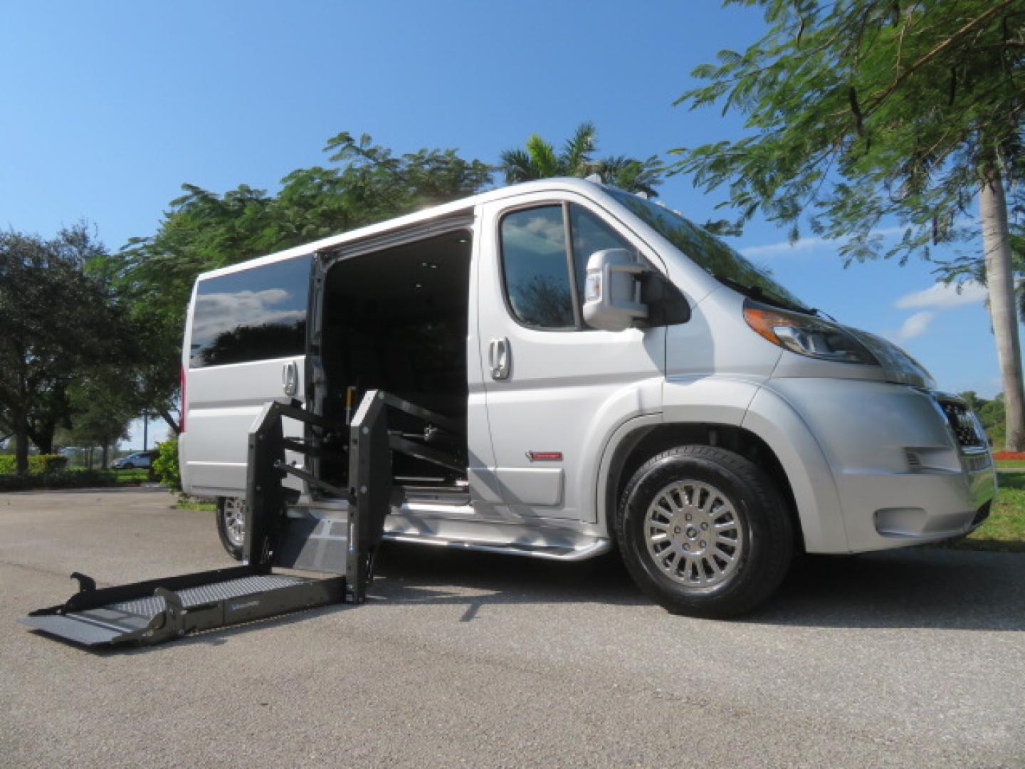 2022 Silver /Greay RAM Promaster 1500 Low Roof 136-in. WB (3C6LRVAG2NE) with an 3.6L V6 engine, 6A transmission, located at 4301 Oak Circle #19, Boca Raton, FL, 33431, (954) 561-2499, 26.388472, -80.084045 - You are looking at a Gorgeous 2022 Ram Promaster Tempest X Handicap Wheelchair Conversion Van with 12K Original Miles, Lowered Floor, Dual Side Entry Doors, Brand New 2025 750lb Braunability Wheelchair Lift, 4 Passenger Rear Power Bench Seat/Bed, Rear Sunroof, Tie Down Pods, Extra Belt, Heated Front - Photo#44