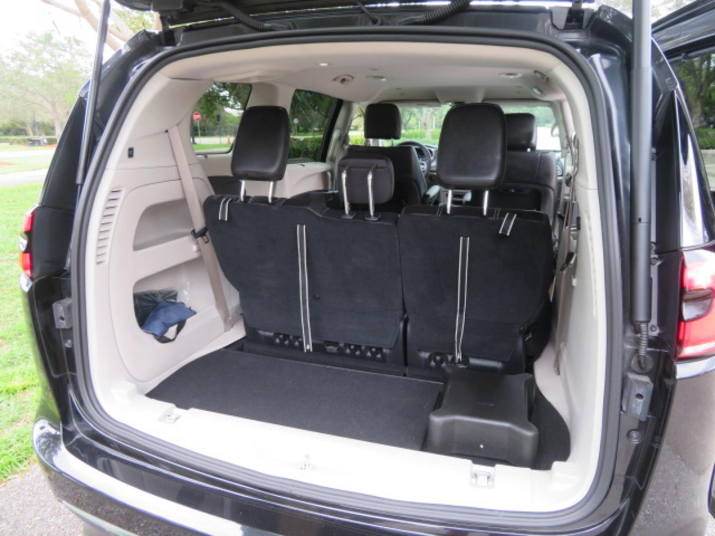 2022 Black /Black Chrysler Pacifica Touring-L (2C4RC1BG5NR) with an 3.6L V6 DOHC 24V engine, 9A transmission, located at 4301 Oak Circle #19, Boca Raton, FL, 33431, (954) 561-2499, 26.388472, -80.084045 - You are looking at a Gorgeous 2022 Chrysler Pacifica Touring L Braunability Power In Floor XI Conversion Handicap Wheelchair Conversion Van with only 9200 Miles and fully loaded with the following options: passenger Side Q Lock System, Q Straint Tie Down System, Adaptive Cruise Control with Stop and - Photo#50