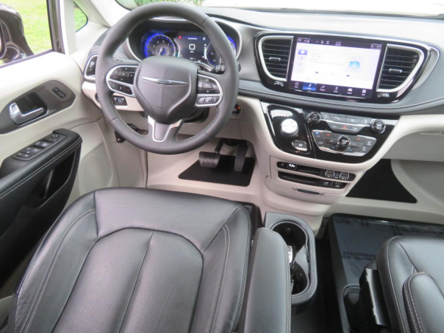 2022 Black /Black Chrysler Pacifica Touring-L (2C4RC1BG5NR) with an 3.6L V6 DOHC 24V engine, 9A transmission, located at 4301 Oak Circle #19, Boca Raton, FL, 33431, (954) 561-2499, 26.388472, -80.084045 - You are looking at a Gorgeous 2022 Chrysler Pacifica Touring L Braunability Power In Floor XI Conversion Handicap Wheelchair Conversion Van with only 9200 Miles and fully loaded with the following options: passenger Side Q Lock System, Q Straint Tie Down System, Adaptive Cruise Control with Stop and - Photo#59