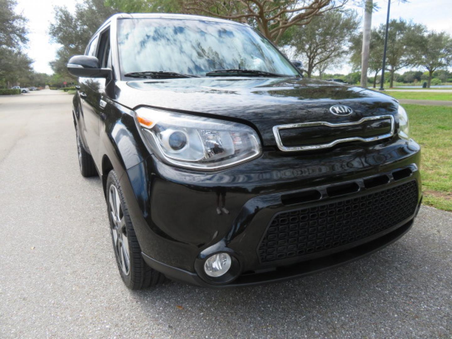 2016 Black Kia Soul ! (KNDJX3A51G7) with an 2.0L L4 DOHC 16V engine, 6A transmission, located at 4301 Oak Circle #19, Boca Raton, FL, 33431, (954) 561-2499, 26.388472, -80.084045 - You are looking at a Gorgeous 2016 Kia Soul Premium Freedom Motors Handicap Wheelchair Conversion Power Rear Entry Conversion with Transfer Seat and 44K Original Miles. This KIA is fully loaded with just about every option including: Power Rear Entry Ramp System, Driver's Transfer Seat, Tie Down Sys - Photo#12