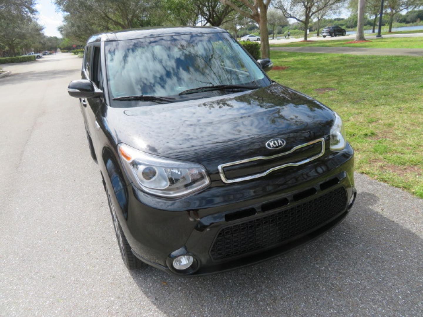 2016 Black Kia Soul ! (KNDJX3A51G7) with an 2.0L L4 DOHC 16V engine, 6A transmission, located at 4301 Oak Circle #19, Boca Raton, FL, 33431, (954) 561-2499, 26.388472, -80.084045 - You are looking at a Gorgeous 2016 Kia Soul Premium Freedom Motors Handicap Wheelchair Conversion Power Rear Entry Conversion with Transfer Seat and 44K Original Miles. This KIA is fully loaded with just about every option including: Power Rear Entry Ramp System, Driver's Transfer Seat, Tie Down Sys - Photo#22