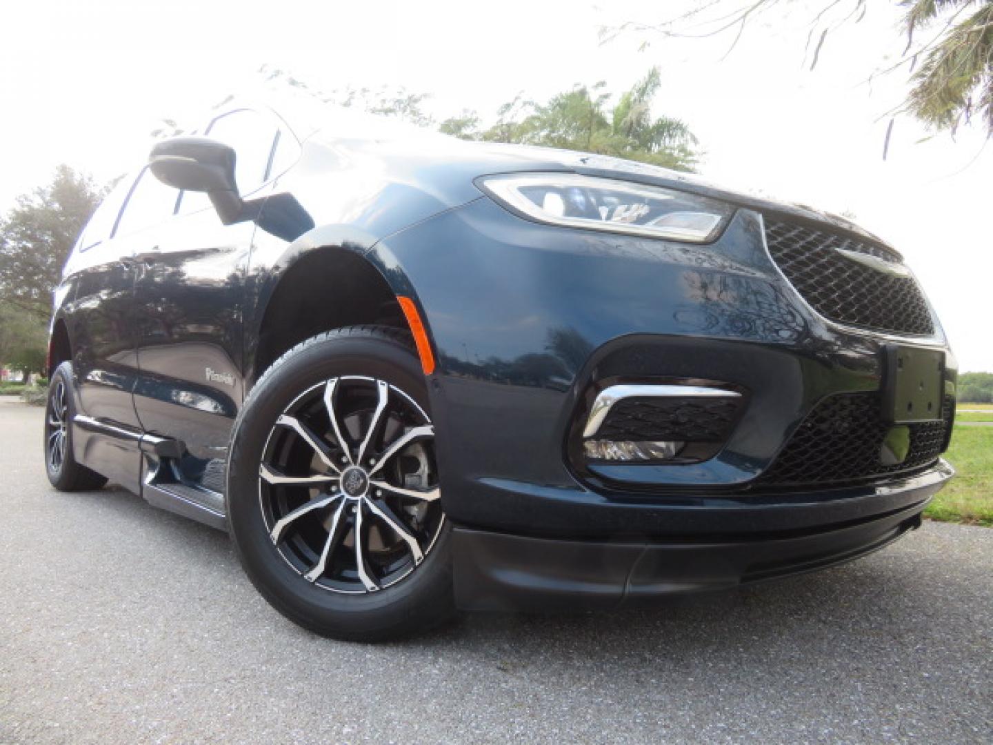 2023 Dark Blue /Black Chrysler Pacifica Touring-L (2C4RC1BG4PR) with an 3.6L V6 DOHC 24V engine, 9A transmission, located at 4301 Oak Circle #19, Boca Raton, FL, 33431, (954) 561-2499, 26.388472, -80.084045 - You are looking at a Gorgeous Blue Fathom Pearl 2023 Chrysler Pacifica Touring L Braunability Power Foldout XT Conversion Handicap Wheelchair Conversion Van with 5K Miles, Driver's Transfer Seat, and fully loaded with the following options: Adaptive Cruise Control with Stop and Go Blind–Spot, and - Photo#3