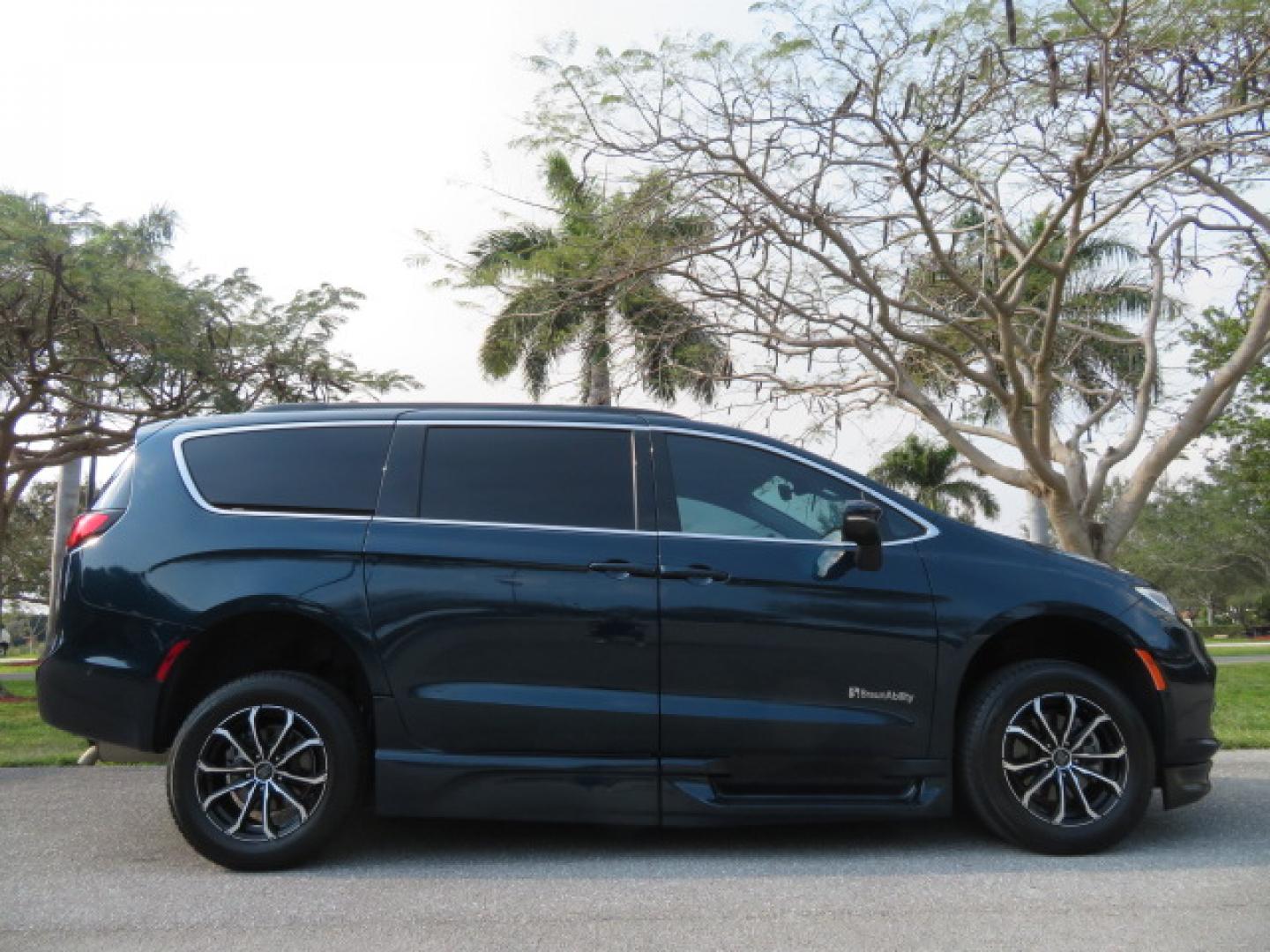 2023 Dark Blue /Black Chrysler Pacifica Touring-L (2C4RC1BG4PR) with an 3.6L V6 DOHC 24V engine, 9A transmission, located at 4301 Oak Circle #19, Boca Raton, FL, 33431, (954) 561-2499, 26.388472, -80.084045 - You are looking at a Gorgeous Blue Fathom Pearl 2023 Chrysler Pacifica Touring L Braunability Power Foldout XT Conversion Handicap Wheelchair Conversion Van with 5K Miles, Driver's Transfer Seat, and fully loaded with the following options: Adaptive Cruise Control with Stop and Go Blind–Spot, and - Photo#5