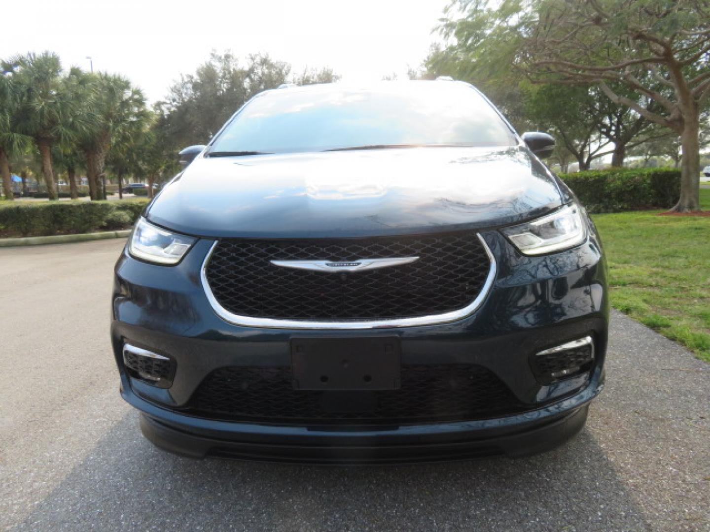 2023 Dark Blue /Black Chrysler Pacifica Touring-L (2C4RC1BG4PR) with an 3.6L V6 DOHC 24V engine, 9A transmission, located at 4301 Oak Circle #19, Boca Raton, FL, 33431, (954) 561-2499, 26.388472, -80.084045 - You are looking at a Gorgeous Blue Fathom Pearl 2023 Chrysler Pacifica Touring L Braunability Power Foldout XT Conversion Handicap Wheelchair Conversion Van with 5K Miles, Driver's Transfer Seat, and fully loaded with the following options: Adaptive Cruise Control with Stop and Go Blind–Spot, and - Photo#9