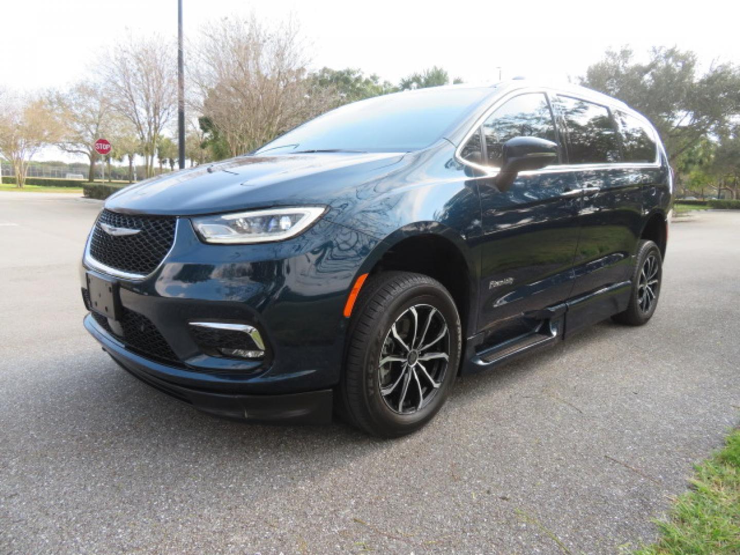 2023 Dark Blue /Black Chrysler Pacifica Touring-L (2C4RC1BG4PR) with an 3.6L V6 DOHC 24V engine, 9A transmission, located at 4301 Oak Circle #19, Boca Raton, FL, 33431, (954) 561-2499, 26.388472, -80.084045 - You are looking at a Gorgeous Blue Fathom Pearl 2023 Chrysler Pacifica Touring L Braunability Power Foldout XT Conversion Handicap Wheelchair Conversion Van with 5K Miles, Driver's Transfer Seat, and fully loaded with the following options: Adaptive Cruise Control with Stop and Go Blind–Spot, and - Photo#10