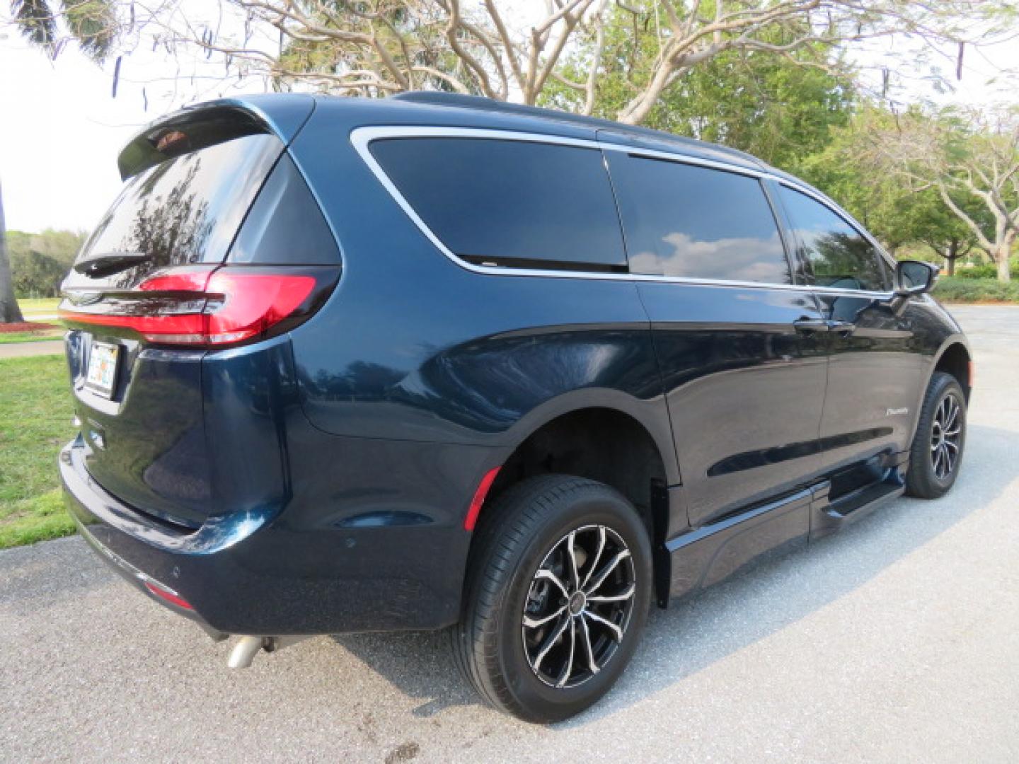 2023 Dark Blue /Black Chrysler Pacifica Touring-L (2C4RC1BG4PR) with an 3.6L V6 DOHC 24V engine, 9A transmission, located at 4301 Oak Circle #19, Boca Raton, FL, 33431, (954) 561-2499, 26.388472, -80.084045 - You are looking at a Gorgeous Blue Fathom Pearl 2023 Chrysler Pacifica Touring L Braunability Power Foldout XT Conversion Handicap Wheelchair Conversion Van with 5K Miles, Driver's Transfer Seat, and fully loaded with the following options: Adaptive Cruise Control with Stop and Go Blind–Spot, and - Photo#17