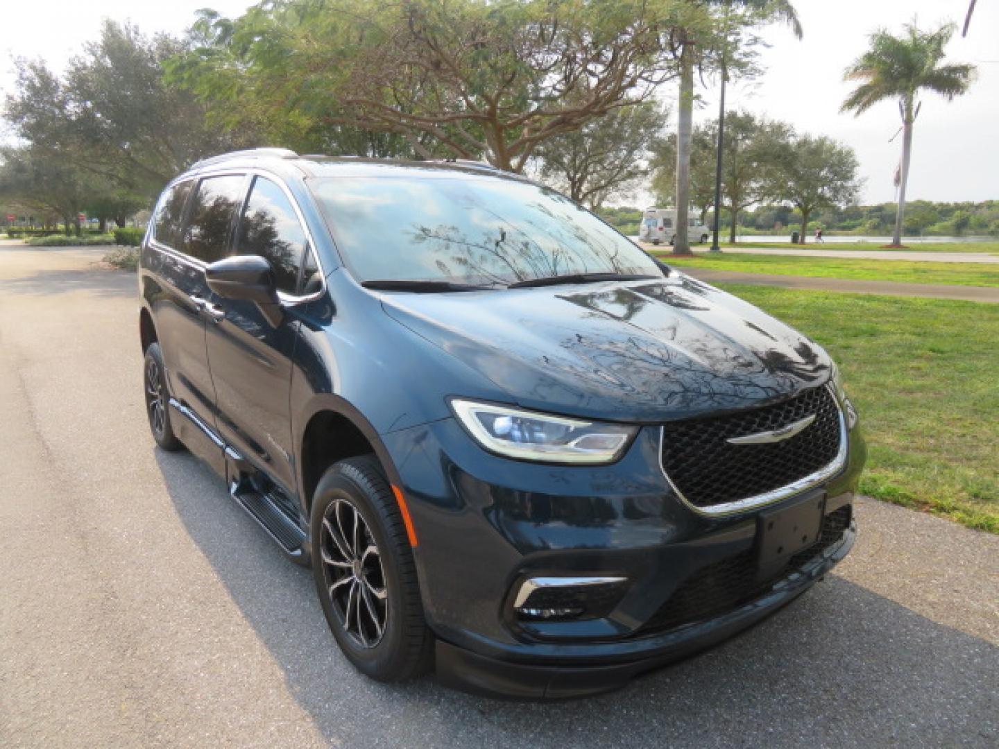2023 Dark Blue /Black Chrysler Pacifica Touring-L (2C4RC1BG4PR) with an 3.6L V6 DOHC 24V engine, 9A transmission, located at 4301 Oak Circle #19, Boca Raton, FL, 33431, (954) 561-2499, 26.388472, -80.084045 - You are looking at a Gorgeous Blue Fathom Pearl 2023 Chrysler Pacifica Touring L Braunability Power Foldout XT Conversion Handicap Wheelchair Conversion Van with 5K Miles, Driver's Transfer Seat, and fully loaded with the following options: Adaptive Cruise Control with Stop and Go Blind–Spot, and - Photo#19