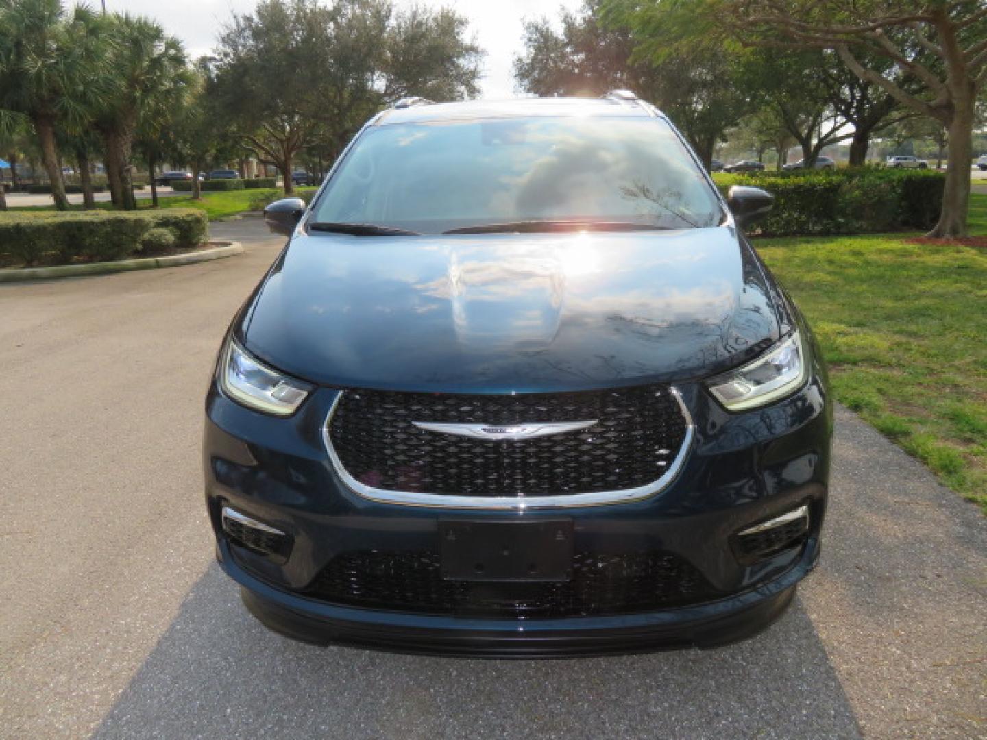 2023 Dark Blue /Black Chrysler Pacifica Touring-L (2C4RC1BG4PR) with an 3.6L V6 DOHC 24V engine, 9A transmission, located at 4301 Oak Circle #19, Boca Raton, FL, 33431, (954) 561-2499, 26.388472, -80.084045 - You are looking at a Gorgeous Blue Fathom Pearl 2023 Chrysler Pacifica Touring L Braunability Power Foldout XT Conversion Handicap Wheelchair Conversion Van with 5K Miles, Driver's Transfer Seat, and fully loaded with the following options: Adaptive Cruise Control with Stop and Go Blind–Spot, and - Photo#20