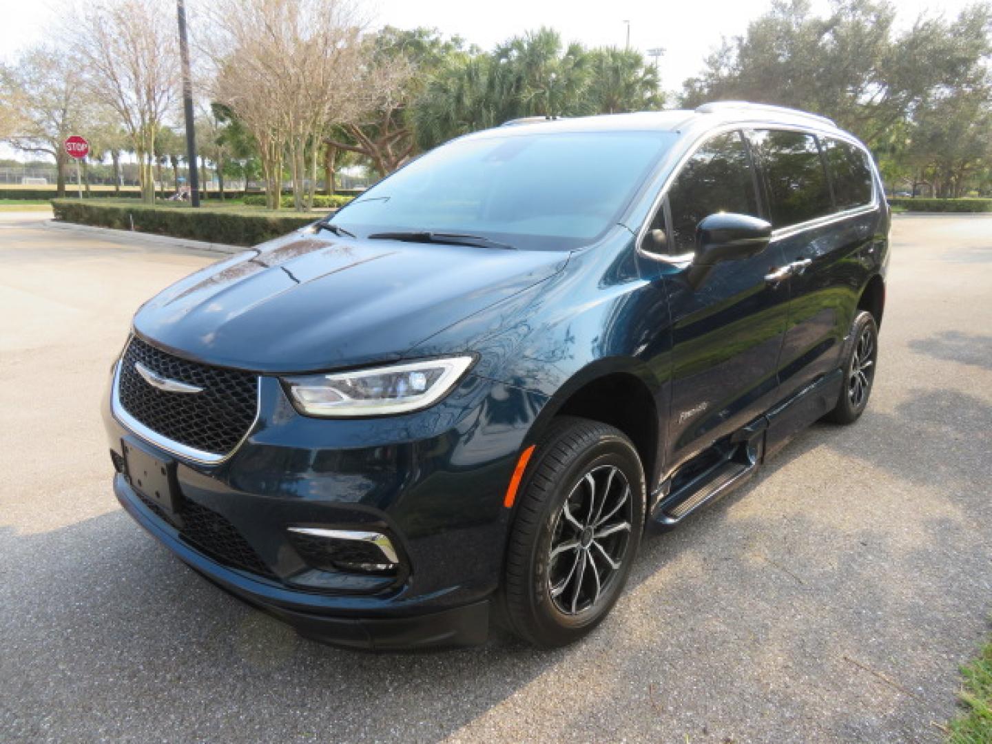 2023 Dark Blue /Black Chrysler Pacifica Touring-L (2C4RC1BG4PR) with an 3.6L V6 DOHC 24V engine, 9A transmission, located at 4301 Oak Circle #19, Boca Raton, FL, 33431, (954) 561-2499, 26.388472, -80.084045 - You are looking at a Gorgeous Blue Fathom Pearl 2023 Chrysler Pacifica Touring L Braunability Power Foldout XT Conversion Handicap Wheelchair Conversion Van with 5K Miles, Driver's Transfer Seat, and fully loaded with the following options: Adaptive Cruise Control with Stop and Go Blind–Spot, and - Photo#21
