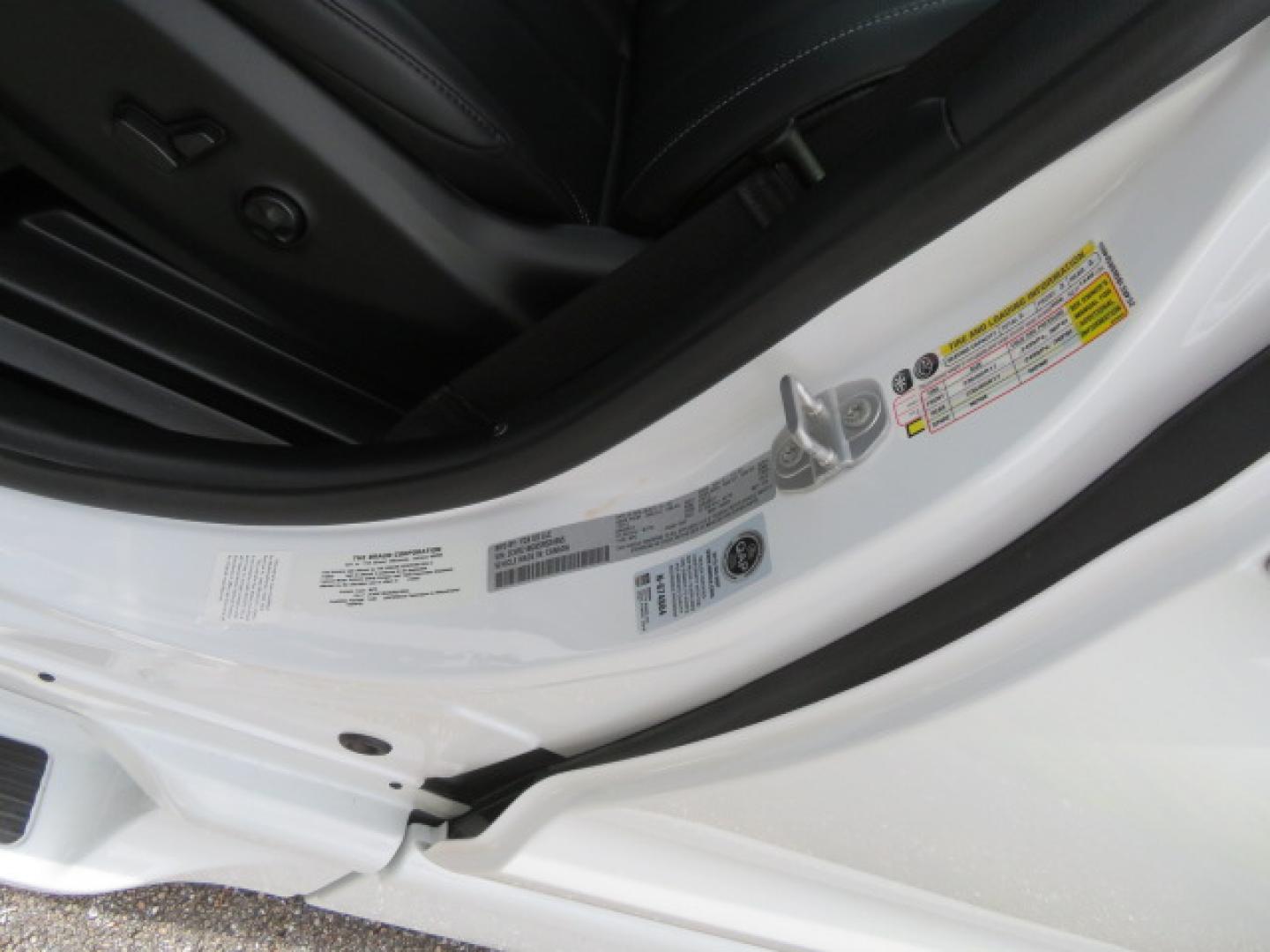 2025 White /Black Chrysler Pacifica Select (2C4RC1BG6SR) with an 3.6L V6 DOHC 24V engine, 9A transmission, located at 4301 Oak Circle #19, Boca Raton, FL, 33431, (954) 561-2499, 26.388472, -80.084045 - 2025 CHRYSLER PACIFICA SELECT Braunability Handicap Wheelchair Conversion with 280 Original Miles. Braun Power Foldout XT Ramp System. Clean Carfax No Stories. This van is Brand New. Still has original plastic from the facotry. Purchased new in November and the van was sold due to unfortunate circum - Photo#61