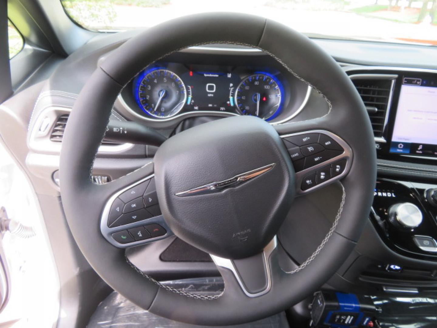 2025 White /Black Chrysler Pacifica Select (2C4RC1BG6SR) with an 3.6L V6 DOHC 24V engine, 9A transmission, located at 4301 Oak Circle #19, Boca Raton, FL, 33431, (954) 561-2499, 26.388472, -80.084045 - 2025 CHRYSLER PACIFICA SELECT Braunability Handicap Wheelchair Conversion with 280 Original Miles. Braun Power Foldout XT Ramp System. Clean Carfax No Stories. This van is Brand New. Still has original plastic from the facotry. Purchased new in November and the van was sold due to unfortunate circum - Photo#65