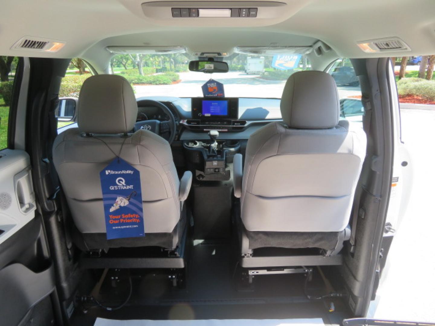 2026 White /Gray Toyota Sienna LE 8-Passenger (5TDKRKEC9TS) with an 2.5L L4 DOHC 16V HYBRID engine, CVT transmission, located at 4301 Oak Circle #19, Boca Raton, FL, 33431, (954) 561-2499, 26.388472, -80.084045 - Brand New 2026 Toyota Sienna LE Braunability Handicap Wheelchair Conversion Braunability XT Conversion Power Foldout Ramp Fully Loaded! Ask about our Dealer Rebate Programs! 954-561-2499. ?? JUST ARRIVED | BRAND NEW 2026 TOYOTA SIENNA LE ?? BraunAbility XT Power Wheelchair Conversion Experience u - Photo#64