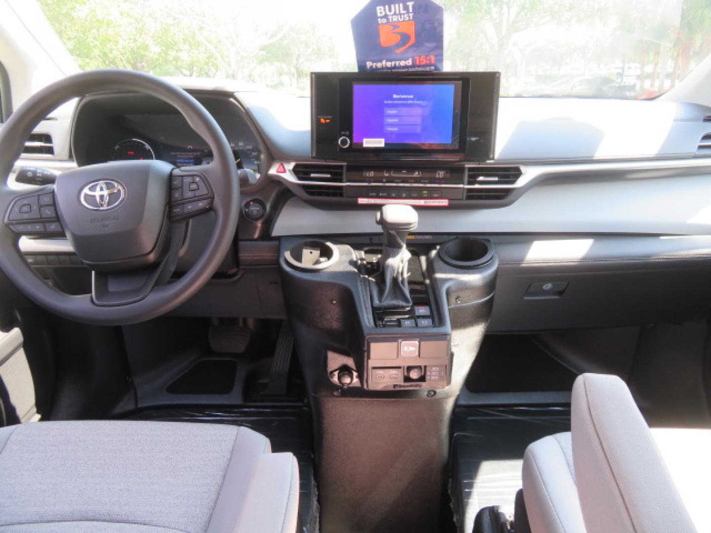 2026 White /Gray Toyota Sienna LE 8-Passenger (5TDKRKEC9TS) with an 2.5L L4 DOHC 16V HYBRID engine, CVT transmission, located at 4301 Oak Circle #19, Boca Raton, FL, 33431, (954) 561-2499, 26.388472, -80.084045 - Brand New 2026 Toyota Sienna LE Braunability Handicap Wheelchair Conversion Braunability XT Conversion Power Foldout Ramp Fully Loaded! Ask about our Dealer Rebate Programs! 954-561-2499. ?? JUST ARRIVED | BRAND NEW 2026 TOYOTA SIENNA LE ?? BraunAbility XT Power Wheelchair Conversion Experience u - Photo#72