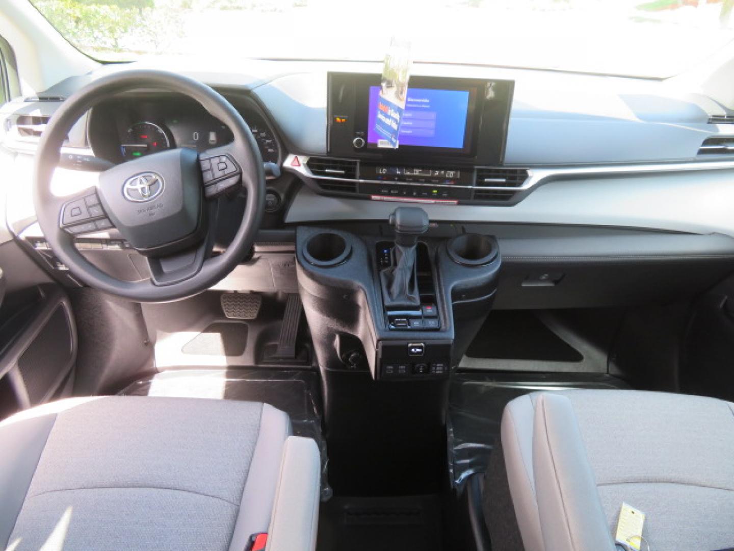 2026 Red /Gray Toyota Sienna LE 8-Passenger (5TDKRKEC7TS) with an 2.5L L4 DOHC 16V HYBRID engine, CVT transmission, located at 4301 Oak Circle #19, Boca Raton, FL, 33431, (954) 561-2499, 26.388472, -80.084045 - Brand New 2026 Toyota Sienna LE Braunability Handicap Wheelchair Conversion Braunability XT Conversion Power Foldout Ramp Fully Loaded! Ask about our Dealer Rebate Programs! 954-561-2499. ?? JUST ARRIVED | BRAND NEW 2026 TOYOTA SIENNA LE ?? BraunAbility XT Power Wheelchair Conversion Experience u - Photo#47