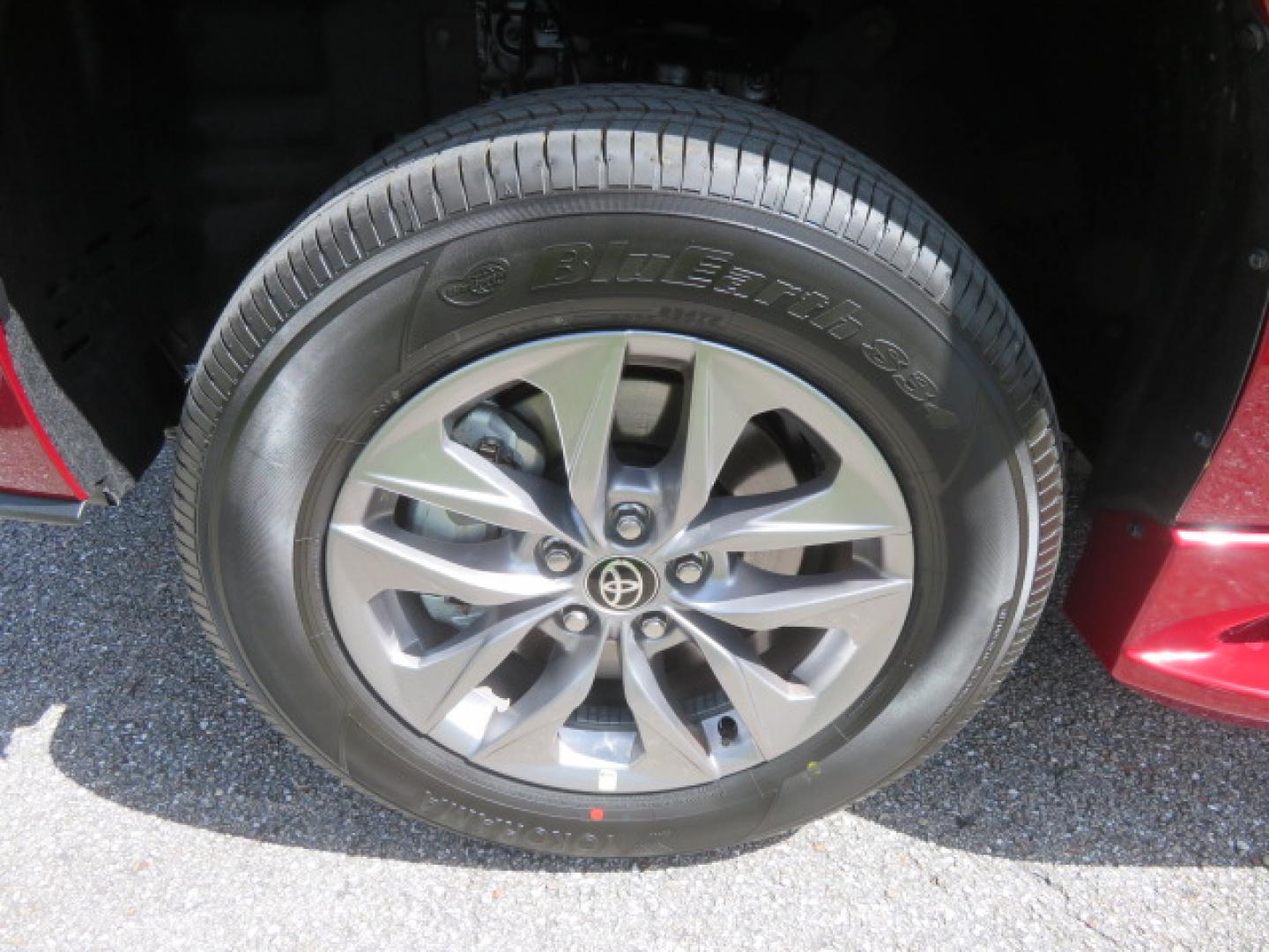2026 Red /Gray Toyota Sienna LE 8-Passenger (5TDKRKEC7TS) with an 2.5L L4 DOHC 16V HYBRID engine, CVT transmission, located at 4301 Oak Circle #19, Boca Raton, FL, 33431, (954) 561-2499, 26.388472, -80.084045 - Brand New 2026 Toyota Sienna LE Braunability Handicap Wheelchair Conversion Braunability XT Conversion Power Foldout Ramp Fully Loaded! Ask about our Dealer Rebate Programs! 954-561-2499. ?? JUST ARRIVED | BRAND NEW 2026 TOYOTA SIENNA LE ?? BraunAbility XT Power Wheelchair Conversion Experience u - Photo#55