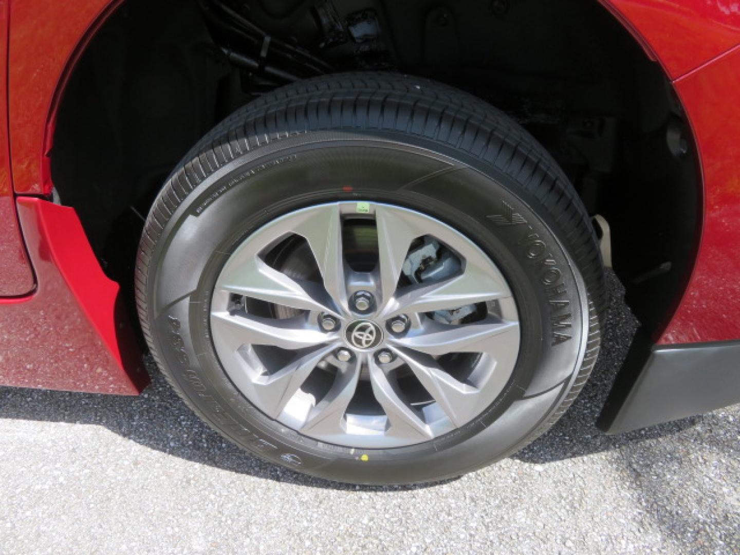 2026 Red /Gray Toyota Sienna LE 8-Passenger (5TDKRKEC7TS) with an 2.5L L4 DOHC 16V HYBRID engine, CVT transmission, located at 4301 Oak Circle #19, Boca Raton, FL, 33431, (954) 561-2499, 26.388472, -80.084045 - Brand New 2026 Toyota Sienna LE Braunability Handicap Wheelchair Conversion Braunability XT Conversion Power Foldout Ramp Fully Loaded! Ask about our Dealer Rebate Programs! 954-561-2499. ?? JUST ARRIVED | BRAND NEW 2026 TOYOTA SIENNA LE ?? BraunAbility XT Power Wheelchair Conversion Experience u - Photo#56