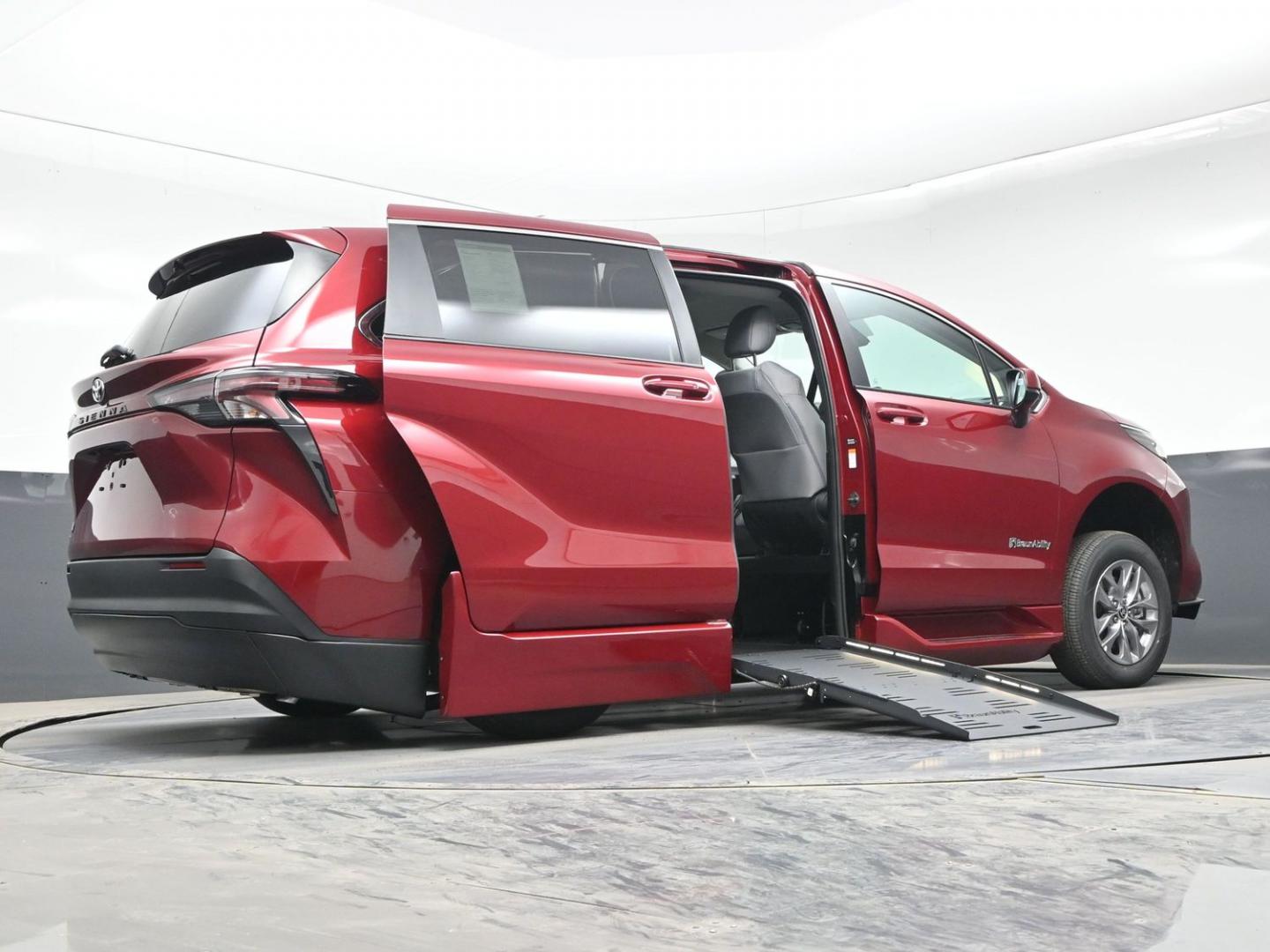2026 Red /Gray Toyota Sienna LE 8-Passenger (5TDKRKEC7TS) with an 2.5L L4 DOHC 16V HYBRID engine, CVT transmission, located at 4301 Oak Circle #19, Boca Raton, FL, 33431, (954) 561-2499, 26.388472, -80.084045 - Brand New 2026 Toyota Sienna LE Braunability Handicap Wheelchair Conversion Braunability XT Conversion Power Foldout Ramp Fully Loaded! Ask about our Dealer Rebate Programs! 954-561-2499. ?? JUST ARRIVED | BRAND NEW 2026 TOYOTA SIENNA LE ?? BraunAbility XT Power Wheelchair Conversion Experience u - Photo#74