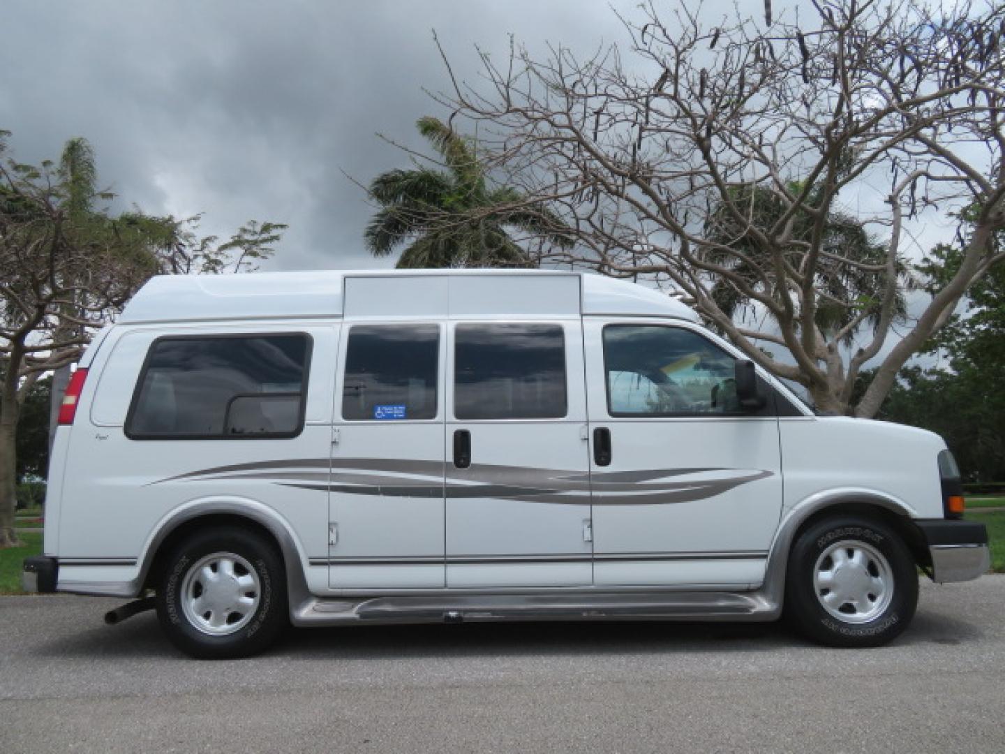 2004 White /Gray GMC Savana G1500 Cargo (1GDFG15T041) with an 5.3L V8 OHV 16V engine, 4-Speed Automatic Overdrive transmission, located at 4301 Oak Circle #19, Boca Raton, FL, 33431, (954) 561-2499, 26.388472, -80.084045 - ?? RARE LOW-MILEAGE 2004 GMC Savana High Top Handicap Wheelchair Van – ONLY 45K Original Miles! ?? Looking for a dependable wheelchair van, handicap accessible van, or mobility conversion van? This 2004 GMC Savana High Top Conversion Van is an exceptional find with just 45,000 original miles and - Photo#8