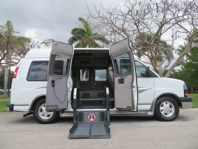 photo of 2004 GMC Savana G1500 High Top Handicap Wheelchair Conversion Van 45K Original Miles Side Entry