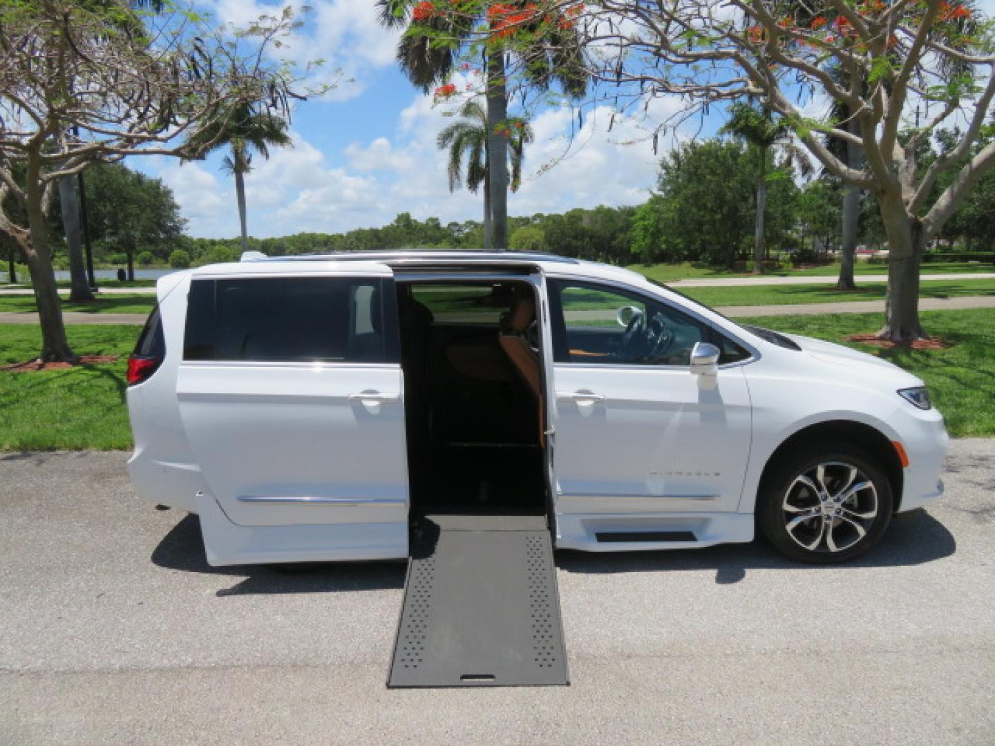 2022 White /Caramel Chrysler Pacifica Pinnacle (2C4RC1PG1NR) with an 3.6L V6 DOHC 24V engine, 9A transmission, located at 4301 Oak Circle #19, Boca Raton, FL, 33431, (954) 561-2499, 26.388472, -80.084045 - ? 2022 Chrysler Pacifica Pinnacle Rollx Handicap Wheelchair Conversion Van – ONLY 10K Original Miles ? ? ULTRA RARE PINNACLE EDITION – THE ULTIMATE LUXURY WHEELCHAIR VAN ? Experience unmatched luxury, accessibility, and innovation with this stunning 2022 Chrysler Pacifica Pinnacle Rollx Handic - Photo#42