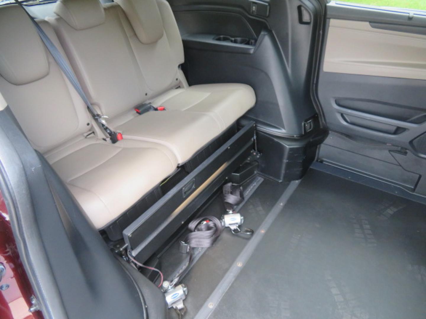 2018 Honda Odyssey EXR (5FNRL6H71JB) with an 3.5L V6 SOHC 24V engine, 6A transmission, located at 4301 Oak Circle #19, Boca Raton, FL, 33431, (954) 561-2499, 26.388472, -80.084045 - ? **2018 Honda Odyssey BraunAbility XI Wheelchair Accessible Van** ? **Quality. Reliability. Accessibility.** Looking for a dependable, low-mileage wheelchair accessible van? This **2018 Honda Odyssey BraunAbility XI** is in **excellent condition inside and out** and is ready for its next owne- Photo#44
