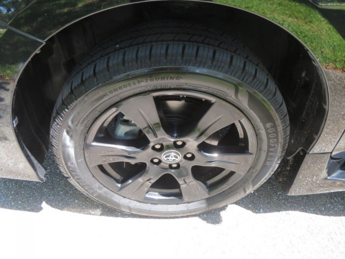 2020 Black /Black Toyota Sienna SE 8-Passenger (5TDXZ3DC3LS) with an 3.5L V6 EFI DOHC 24V engine, 8A transmission, located at 4301 Oak Circle #19, Boca Raton, FL, 33431, (954) 561-2499, 26.388472, -80.084045- Photo#36