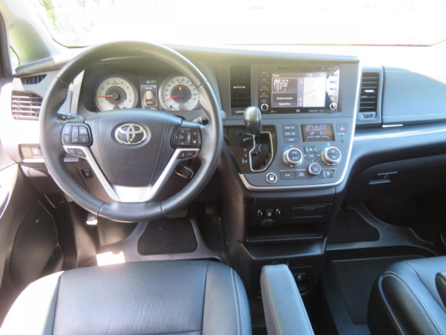 2020 Black /Black Toyota Sienna SE 8-Passenger (5TDXZ3DC3LS) with an 3.5L V6 EFI DOHC 24V engine, 8A transmission, located at 4301 Oak Circle #19, Boca Raton, FL, 33431, (954) 561-2499, 26.388472, -80.084045- Photo#61