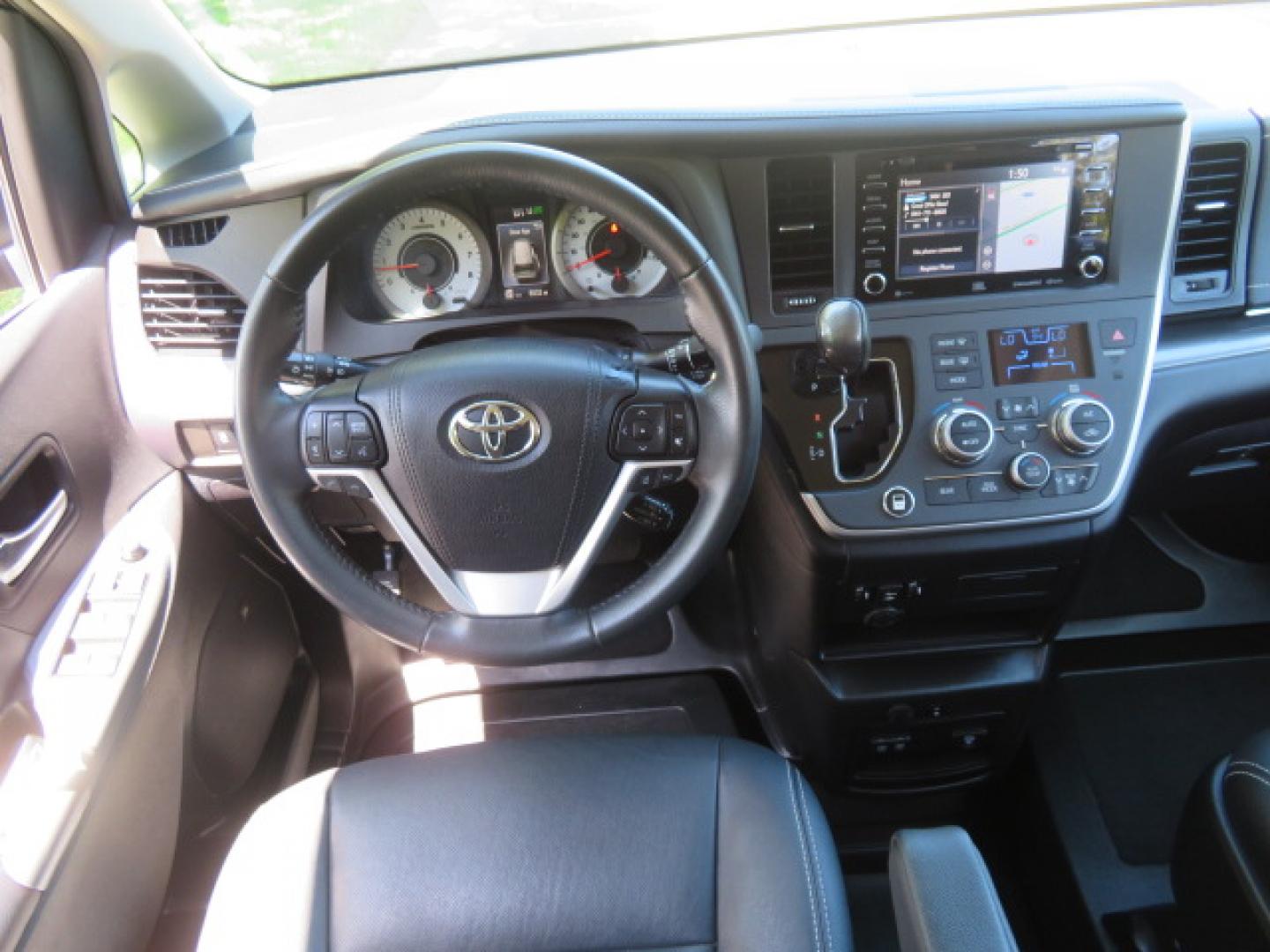 2020 Black /Black Toyota Sienna SE 8-Passenger (5TDXZ3DC3LS) with an 3.5L V6 EFI DOHC 24V engine, 8A transmission, located at 4301 Oak Circle #19, Boca Raton, FL, 33431, (954) 561-2499, 26.388472, -80.084045- Photo#64