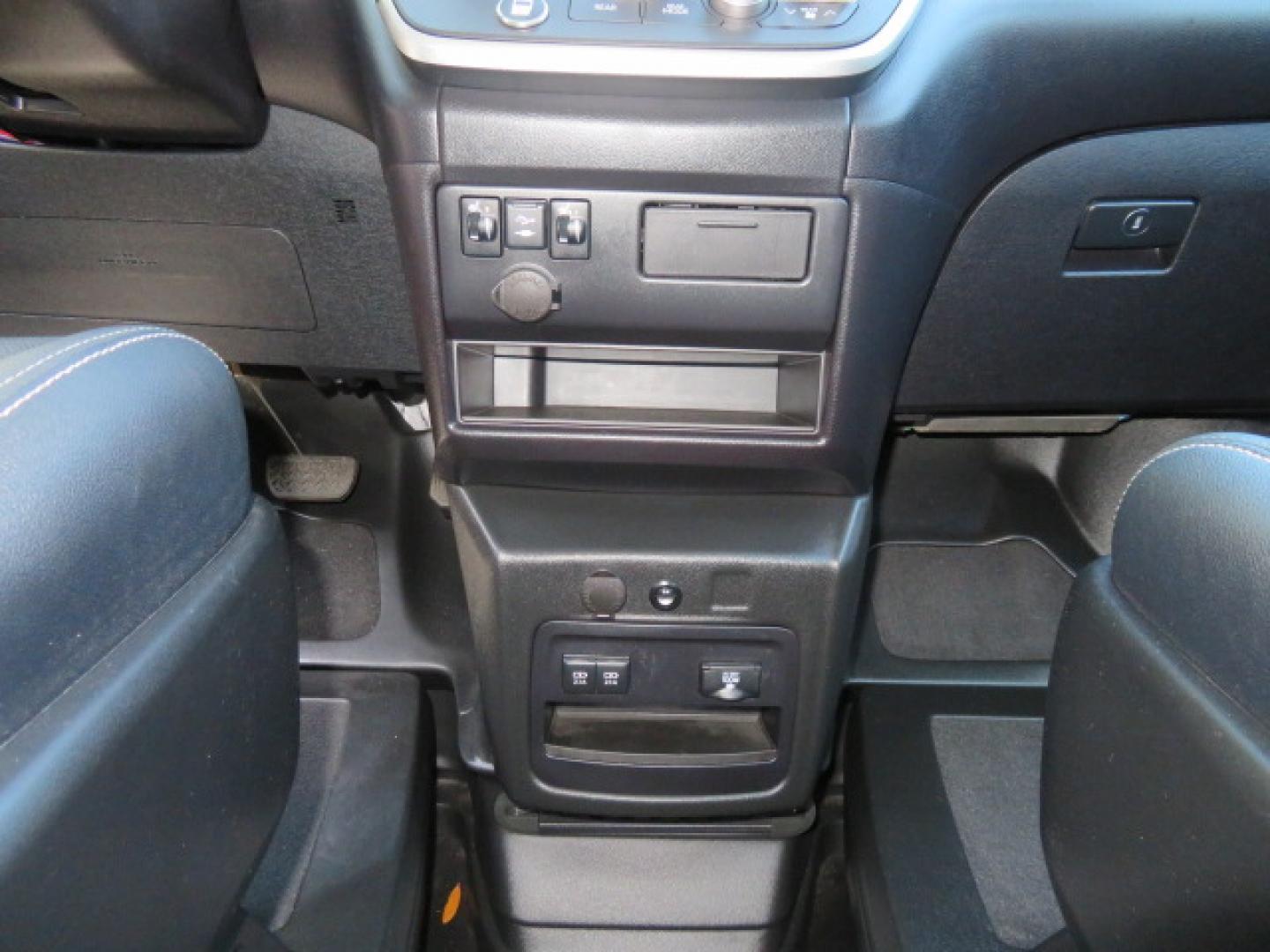 2020 Black /Black Toyota Sienna SE 8-Passenger (5TDXZ3DC3LS) with an 3.5L V6 EFI DOHC 24V engine, 8A transmission, located at 4301 Oak Circle #19, Boca Raton, FL, 33431, (954) 561-2499, 26.388472, -80.084045- Photo#67