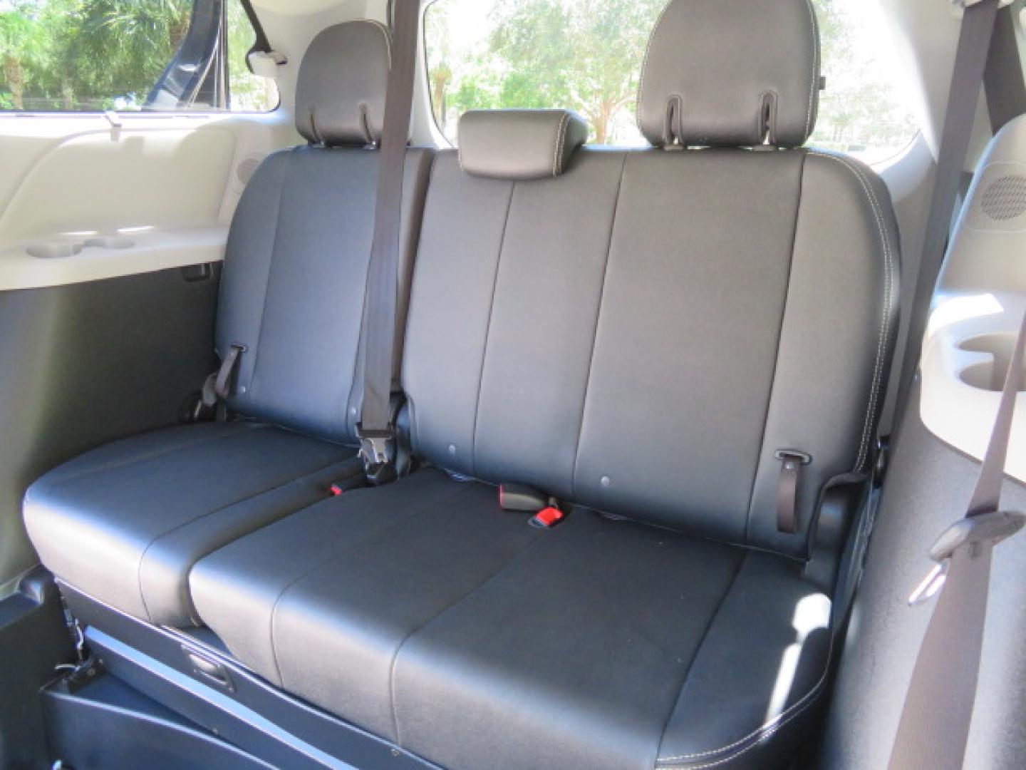 2020 Black /Black Toyota Sienna SE 8-Passenger (5TDXZ3DC3LS) with an 3.5L V6 EFI DOHC 24V engine, 8A transmission, located at 4301 Oak Circle #19, Boca Raton, FL, 33431, (954) 561-2499, 26.388472, -80.084045- Photo#77