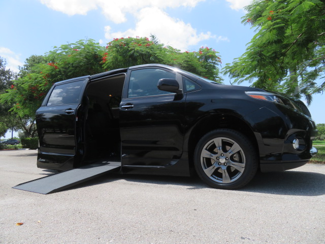 photo of 2017 Toyota Sienna SE 8-Passenger Handicap Wheelchair Conversion Van Power Side Entry 21K Original Miles