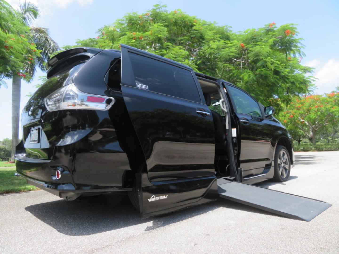 2017 Black /Black Toyota Sienna SE 8-Passenger (5TDXZ3DC2HS) with an 3.5L V6 EFI DOHC 24V engine, 8A transmission, located at 4301 Oak Circle #19, Boca Raton, FL, 33431, (954) 561-2499, 26.388472, -80.084045 - You are looking at Gorgeous Low Mileage Black on Black Garage Kept 2017 Toyota Sienna SE Sport Handicap Van Wheelchair Van VMI Conversion Van with 21K Original Miles, Power Side Entry Ramp with Kneeling Van Function, Q Straint Tie Down System. Quick Release Front Seats, Driver's Transfer Seat, Hand- Photo#3