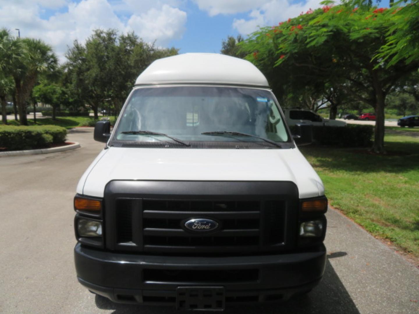2011 White /Gray Ford E-Series Van E-350 Super Duty Extended (1FTSS3EL3BD) with an 5.4L V8 SOHC 16V engine, located at 4301 Oak Circle #19, Boca Raton, FL, 33431, (954) 561-2499, 26.388472, -80.084045- Photo#22