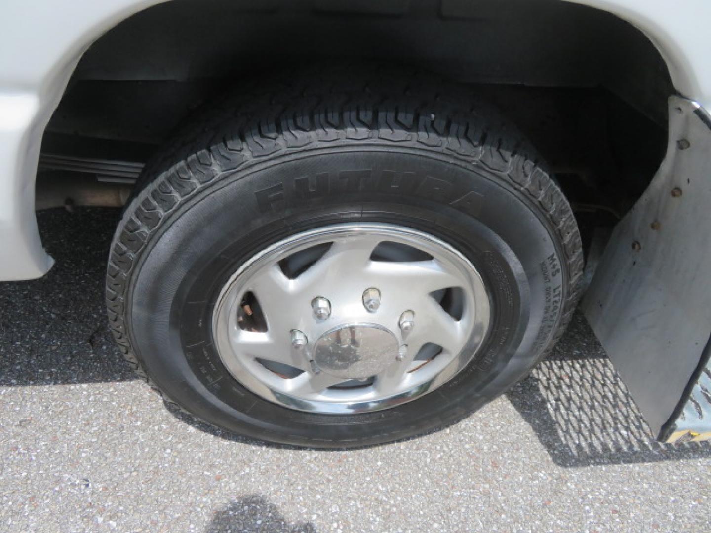 2011 White /Gray Ford E-Series Van E-350 Super Duty Extended (1FTSS3EL3BD) with an 5.4L V8 SOHC 16V engine, located at 4301 Oak Circle #19, Boca Raton, FL, 33431, (954) 561-2499, 26.388472, -80.084045- Photo#39