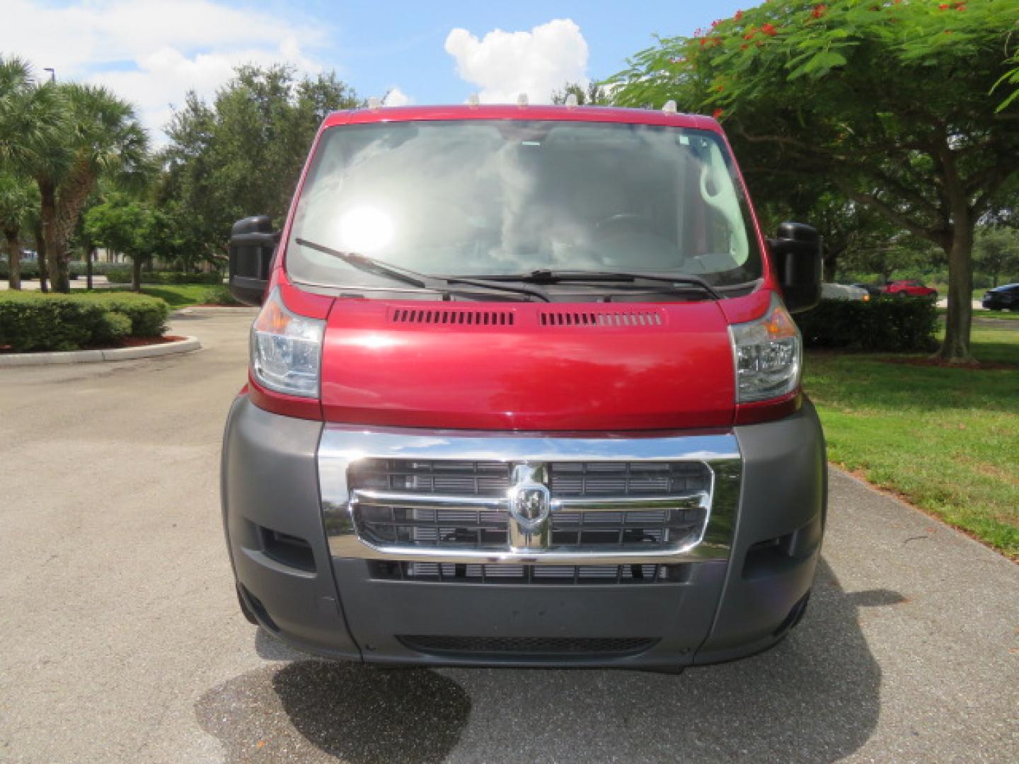 2018 Red /Beige RAM Promaster 1500 Low Roof Tradesman 136-in. WB (3C6TRVAG0JE) with an 3.6L V6 engine, 6A transmission, located at 4301 Oak Circle #19, Boca Raton, FL, 33431, (954) 561-2499, 26.388472, -80.084045- Photo#11