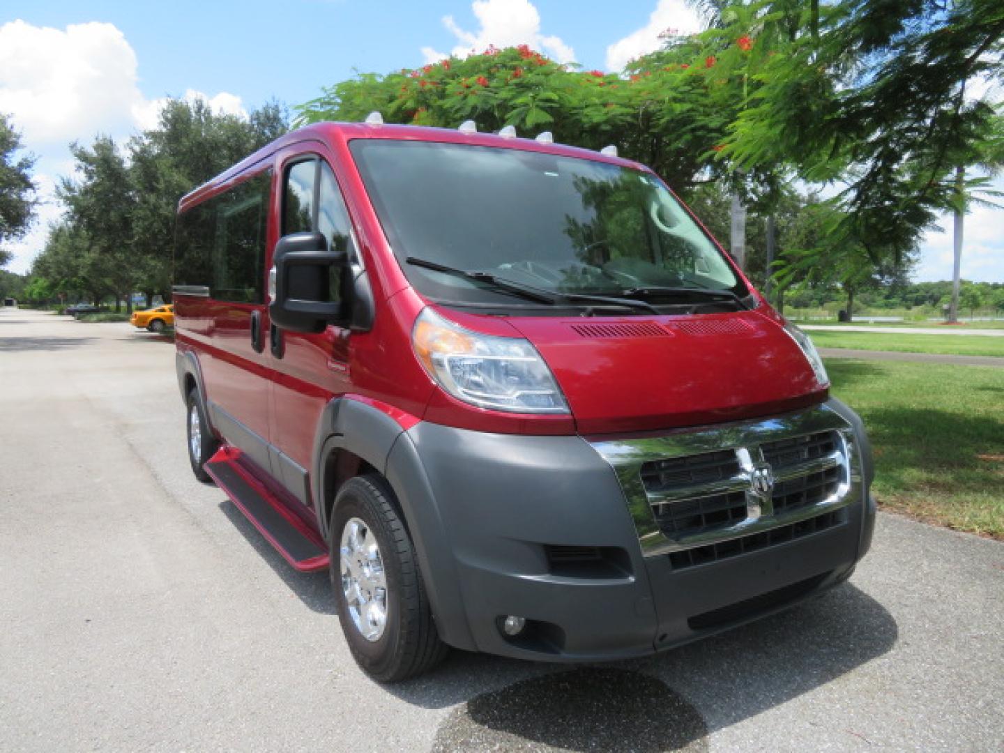 2018 Red /Beige RAM Promaster 1500 Low Roof Tradesman 136-in. WB (3C6TRVAG0JE) with an 3.6L V6 engine, 6A transmission, located at 4301 Oak Circle #19, Boca Raton, FL, 33431, (954) 561-2499, 26.388472, -80.084045- Photo#10
